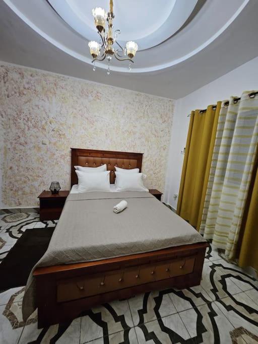 JTK Résidence - Appartement Meublé Gold BiyemAssi