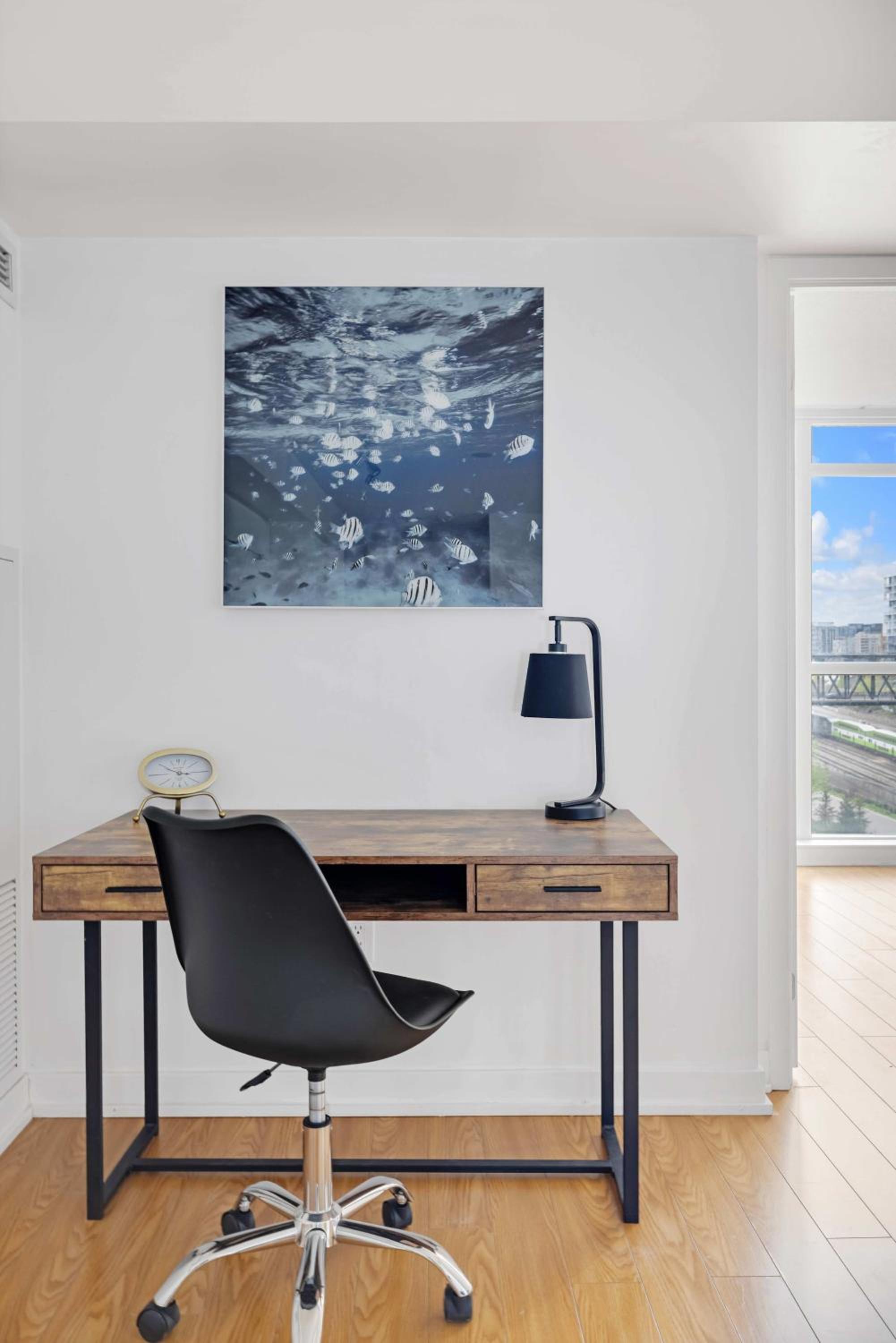 City Gem Near the Rogers Centre & Top Attractions