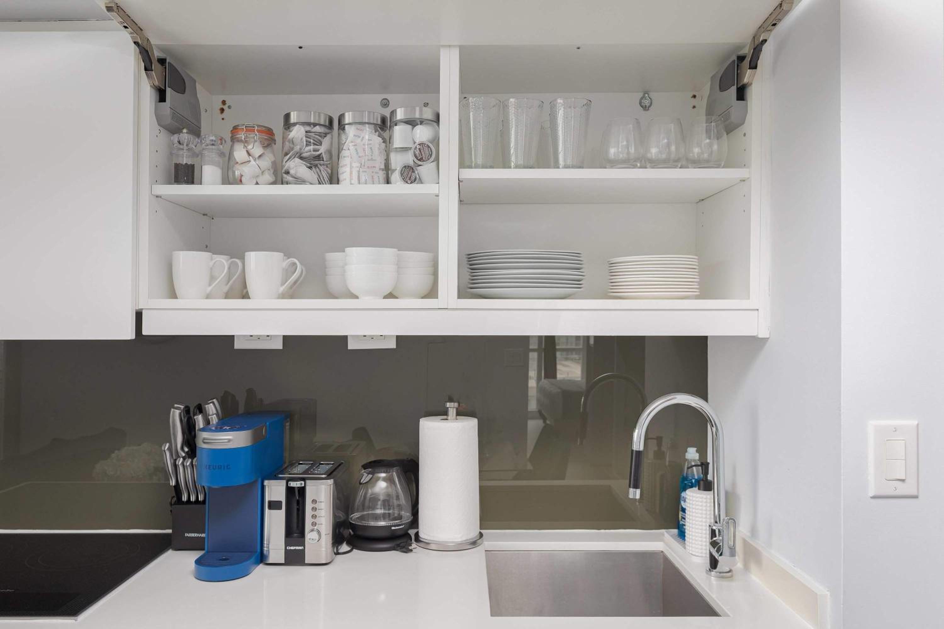 Ultimate Family Retreat Steps from Rogers Centre