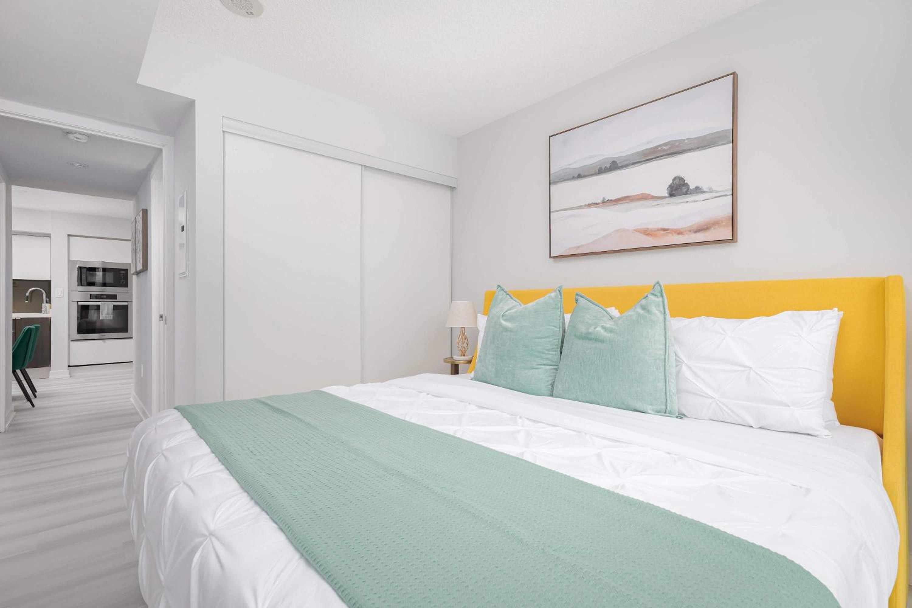 Ultimate Family Retreat Steps from Rogers Centre