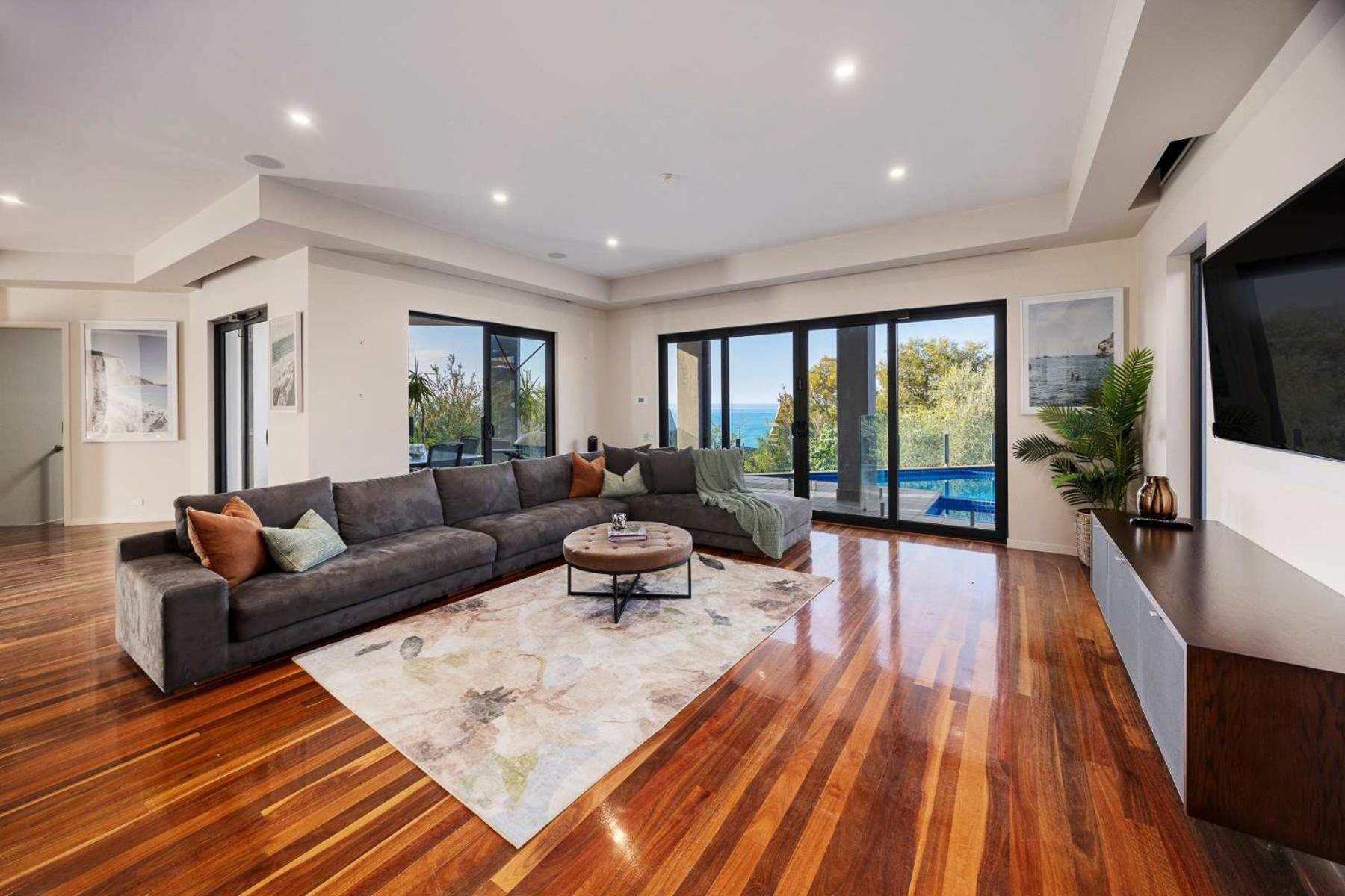 Bella Vista Heated Pool & Spa with Stunning View