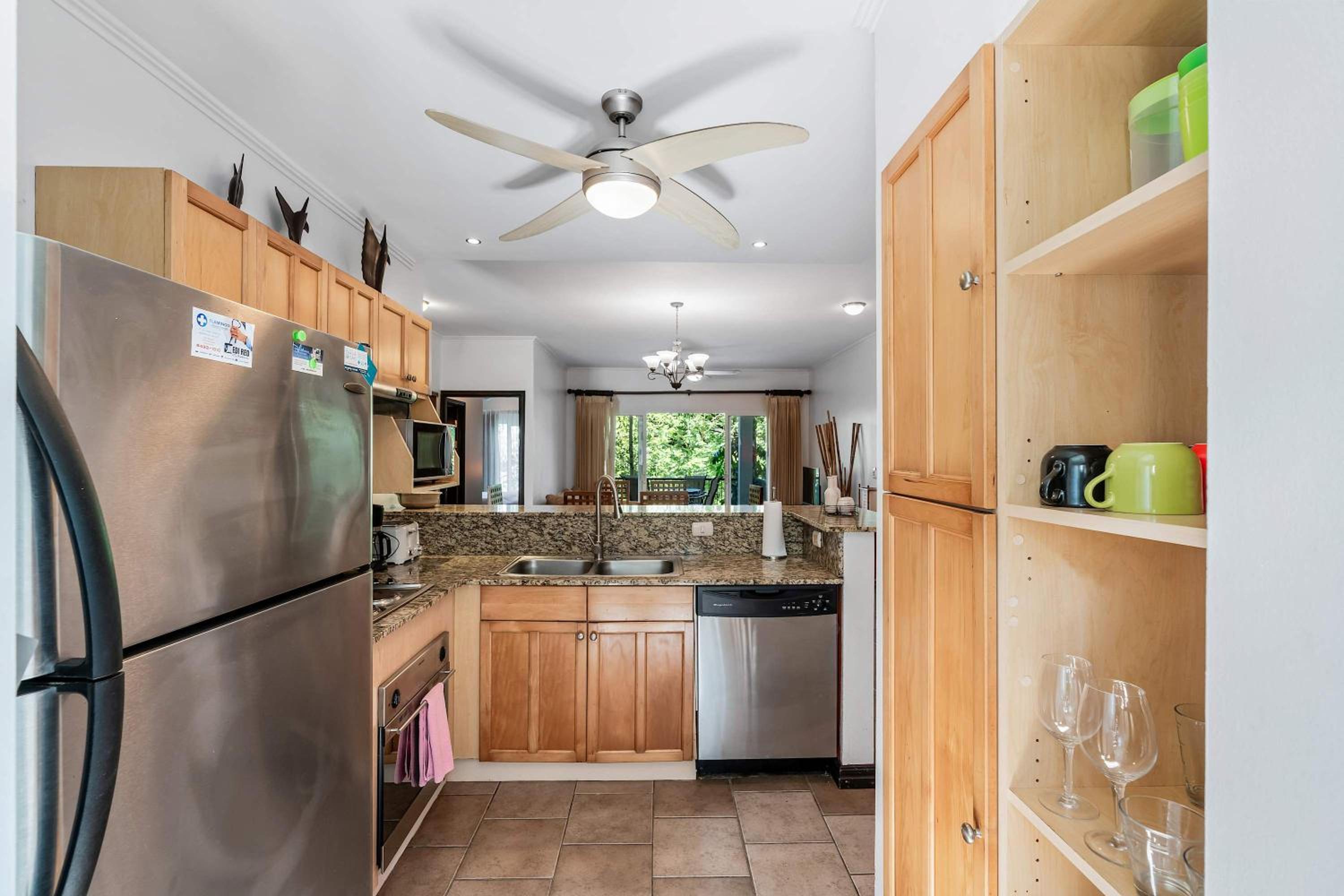 3-BD Beauty with Pool Near Beach