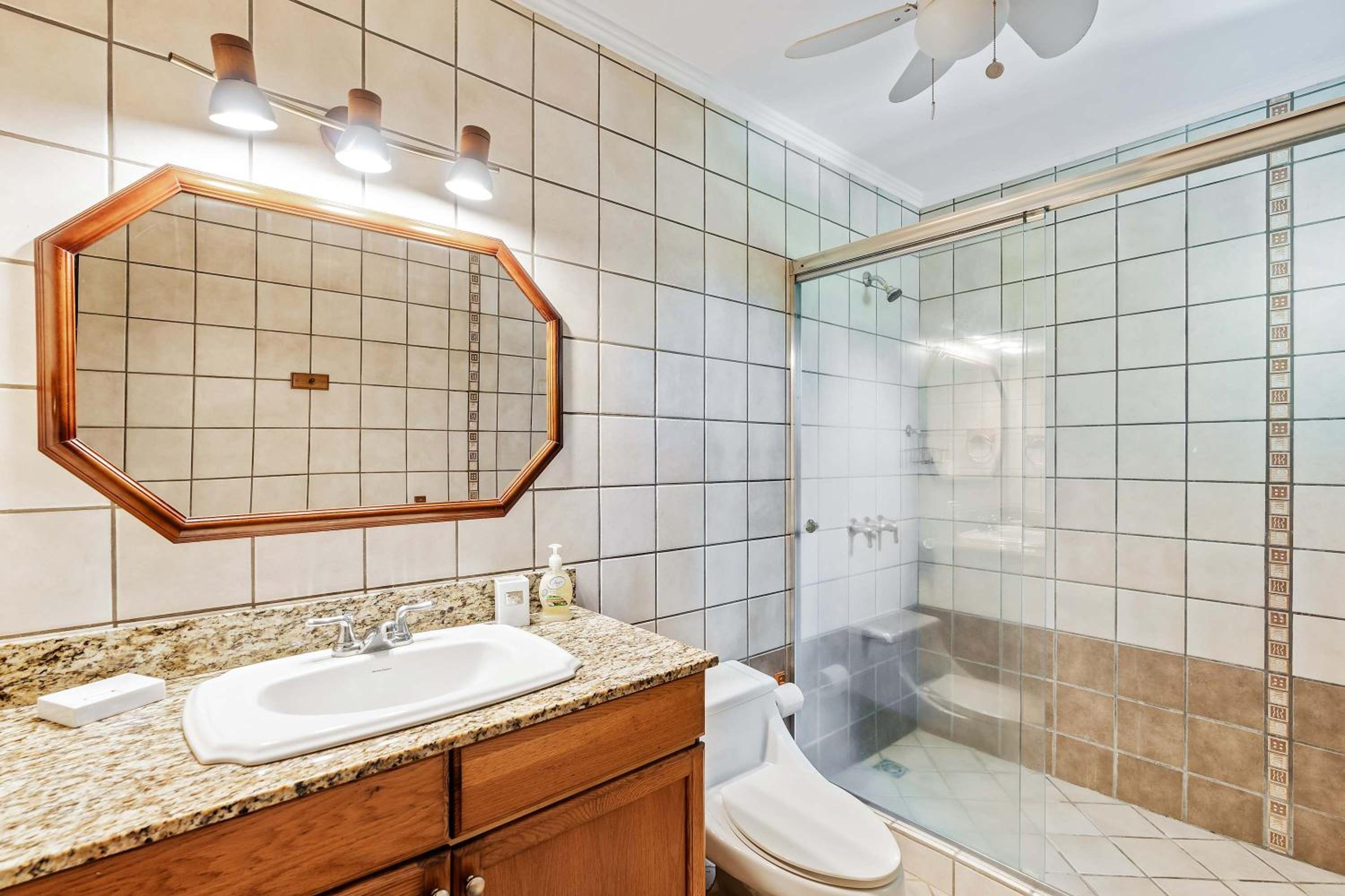 3-BD Beauty with Pool Near Beach
