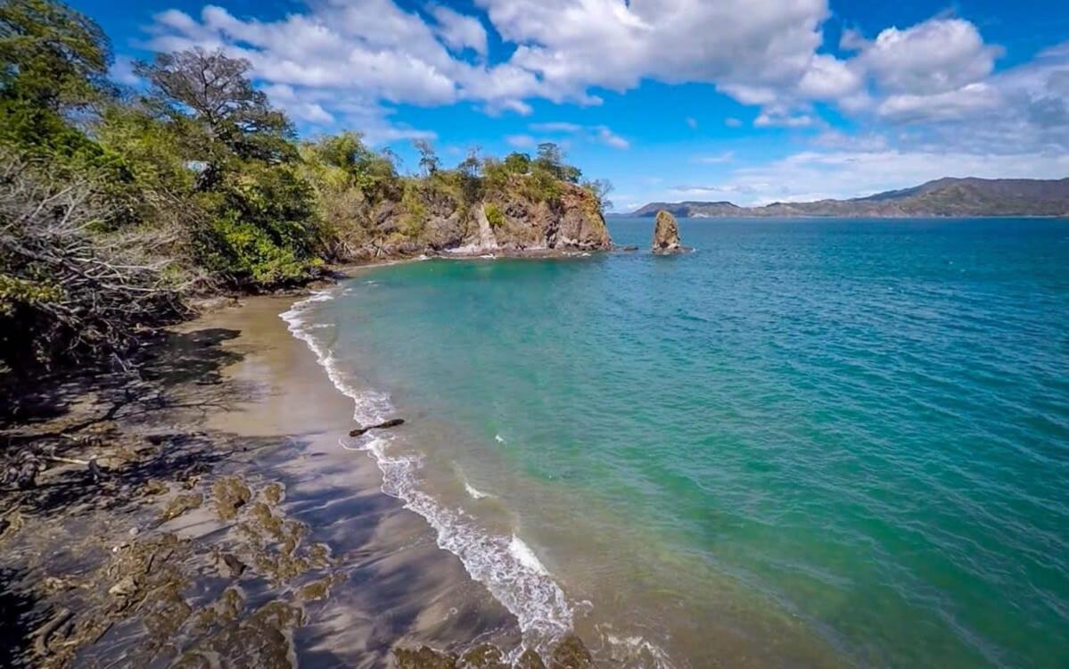 5-BD Beachfront, Ocean-View Hillside Home
