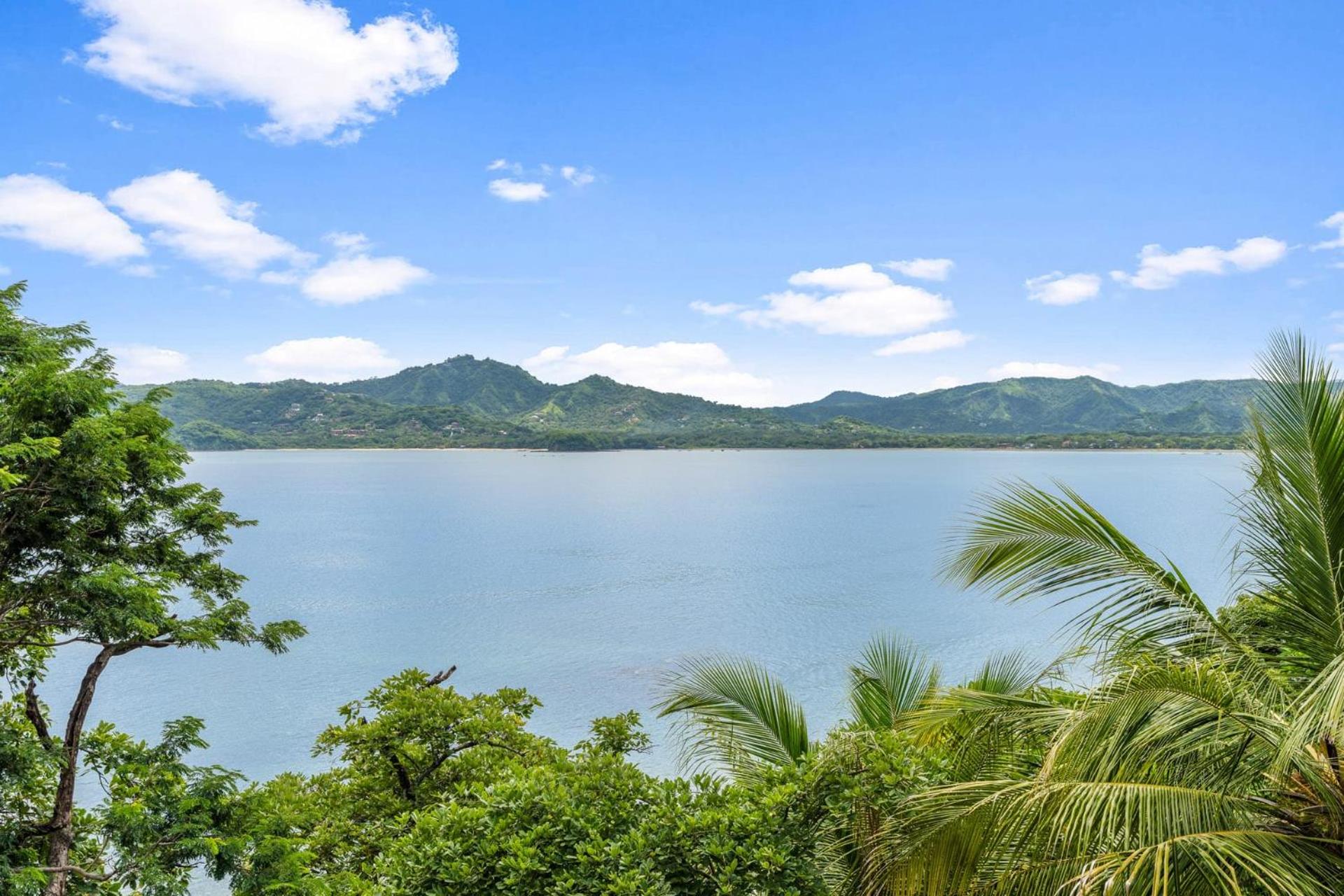 5-BD Beachfront, Ocean-View Hillside Home