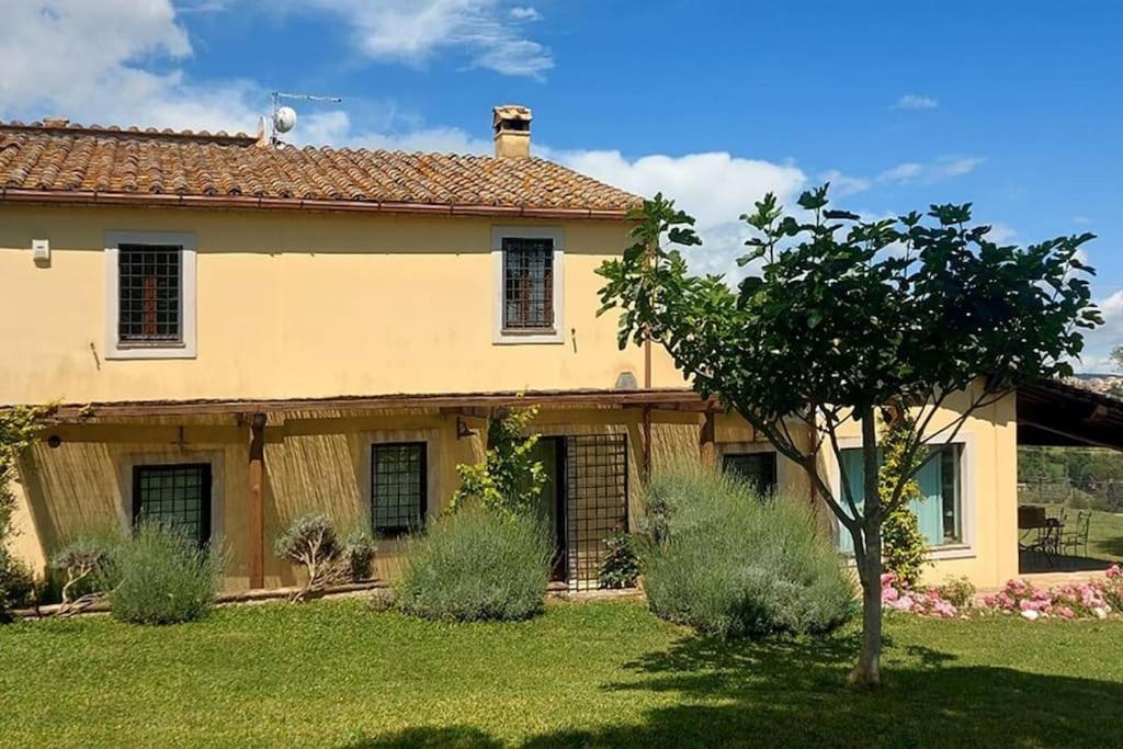 IL CASALE DEGLI ULIVI- Splendido casale panoramico con piscina a 30 min da Roma GRA