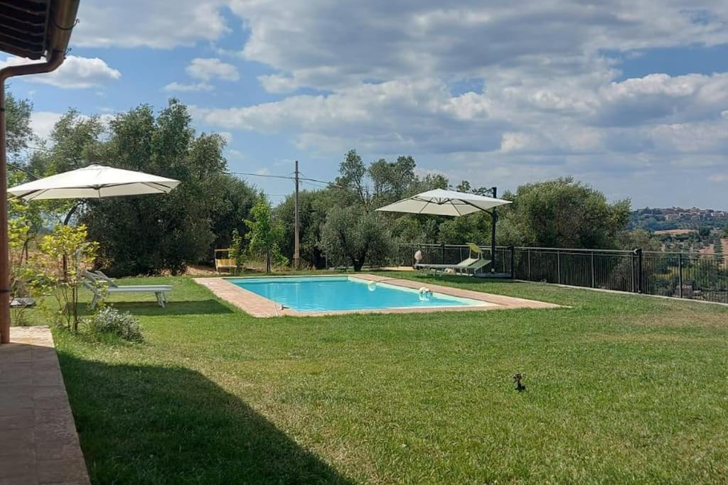 IL CASALE DEGLI ULIVI- Splendido casale panoramico con piscina a 30 min da Roma GRA