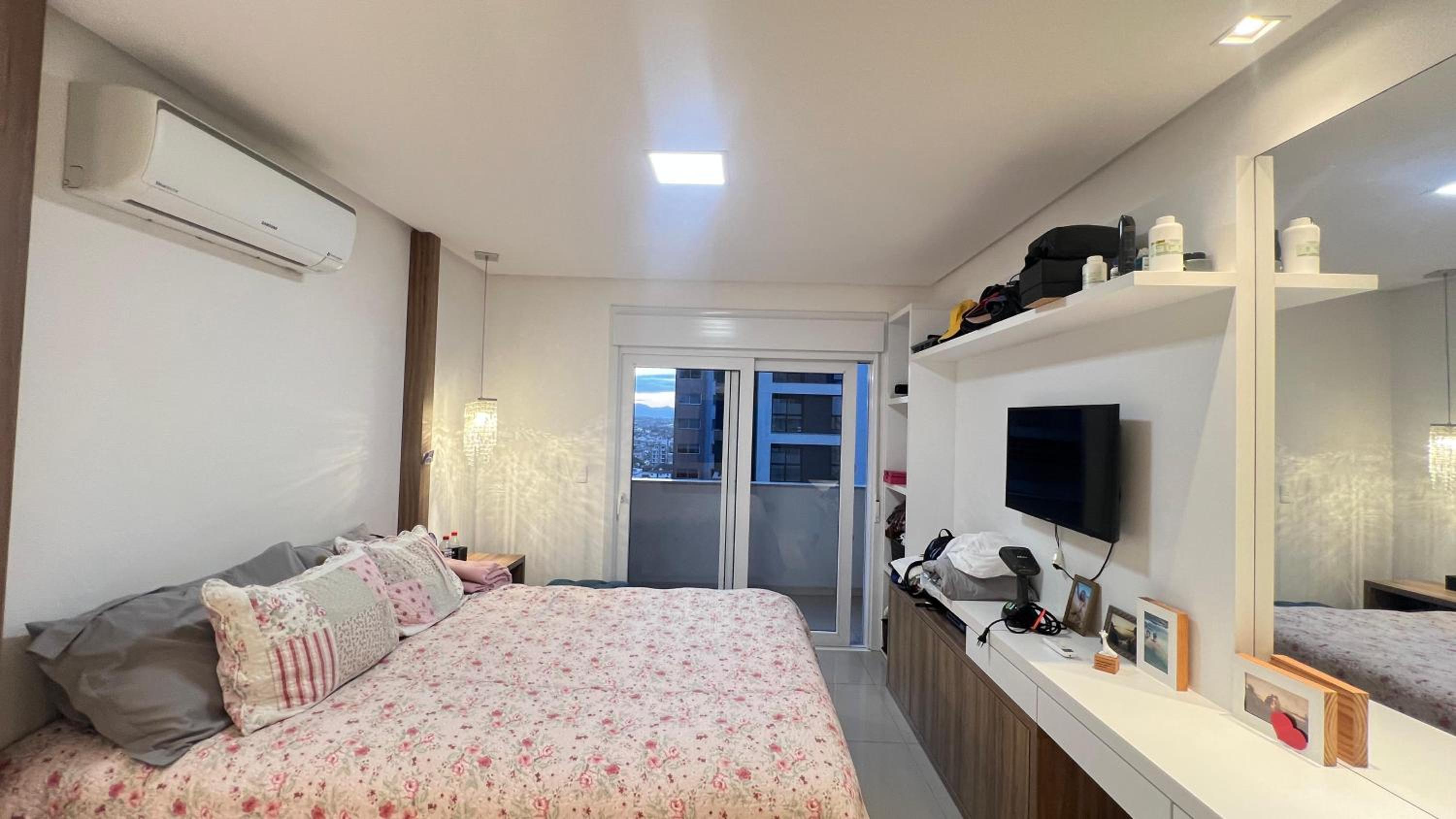 Apartamento Terrazzo com 2 Suítes a 450m do Mar - Região Nobre