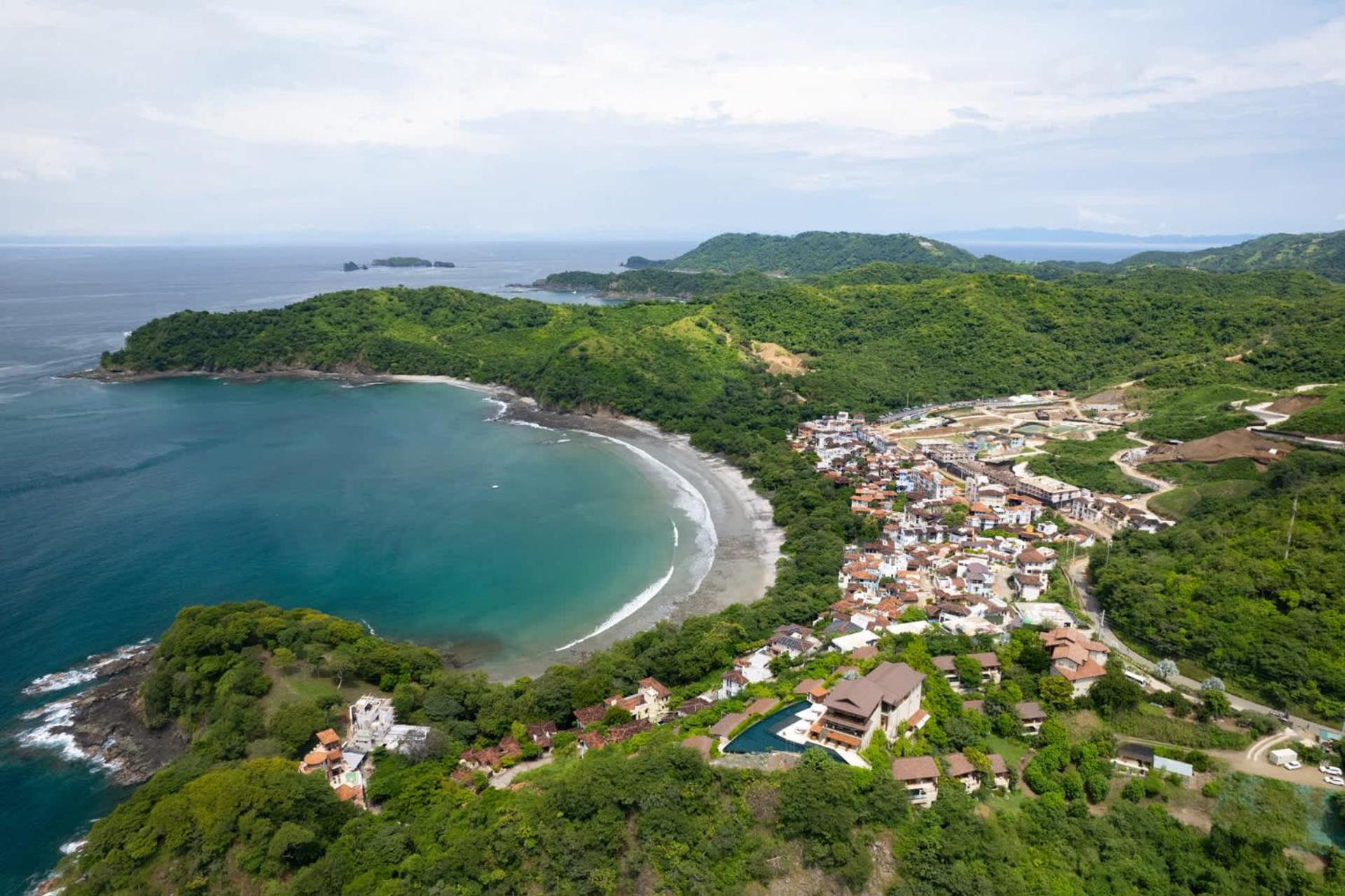 Stylish Condo in the Heart of Las Catalinas with Vibrant Design & Exclusive Beach Club Access