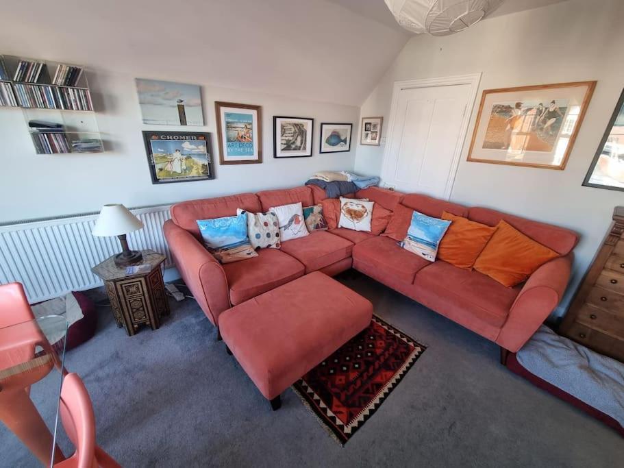 Smugglers Nest Cromer view 3