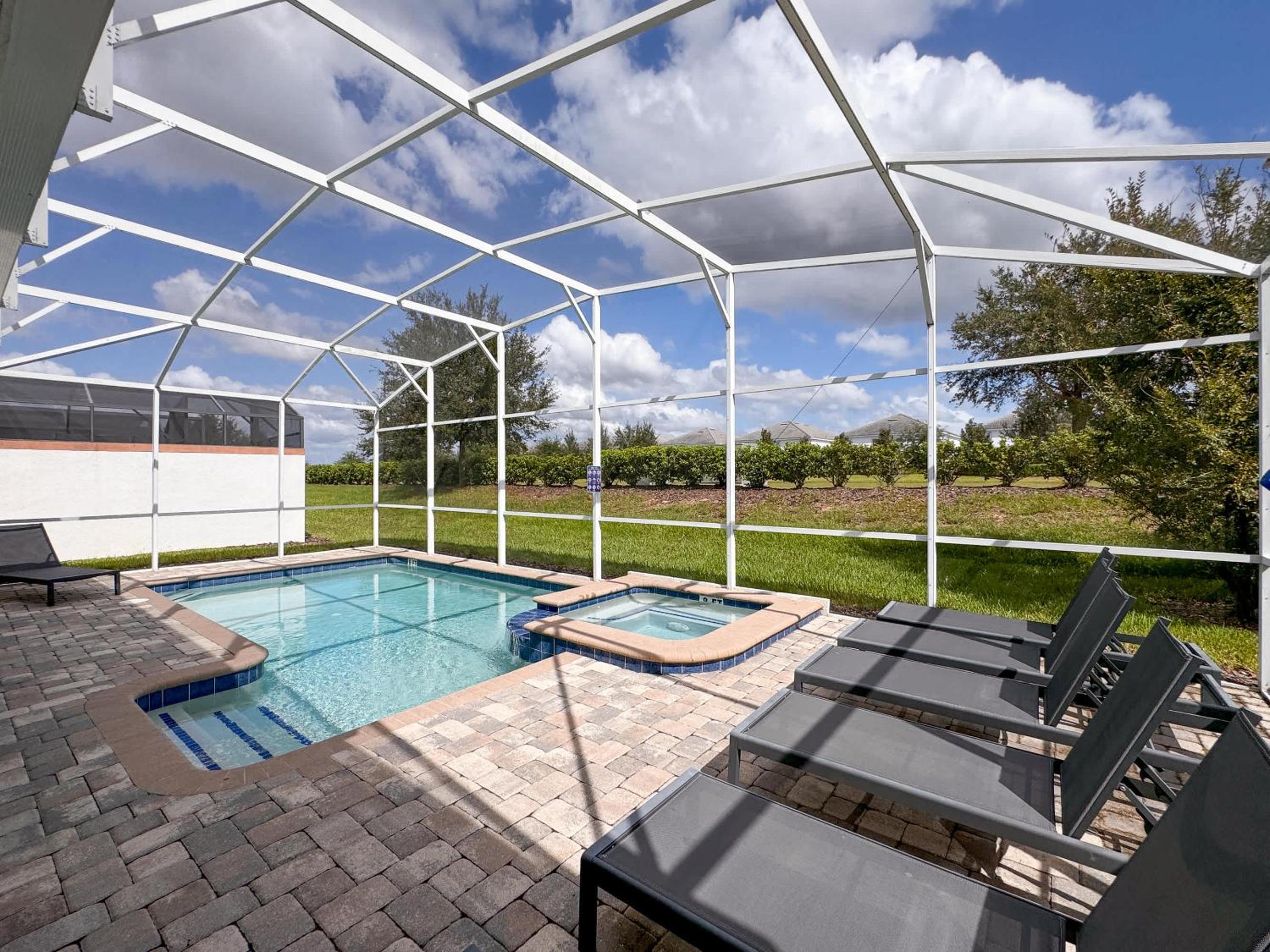 Upstay - ChampionsGate Home w Hot Tub-Pool-Cinema view 5