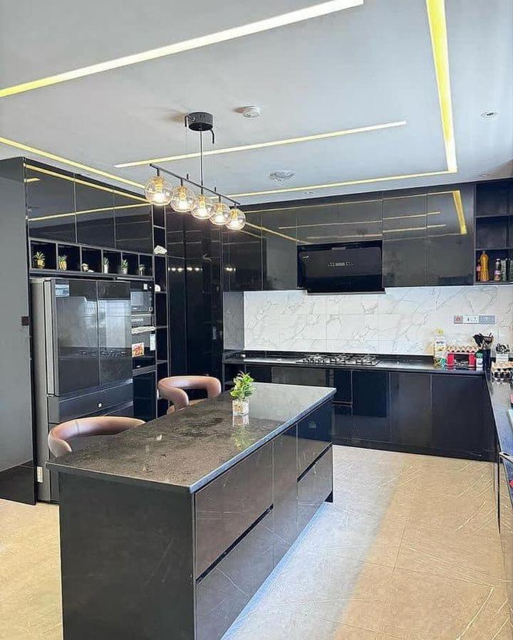 PROPERTY LAB