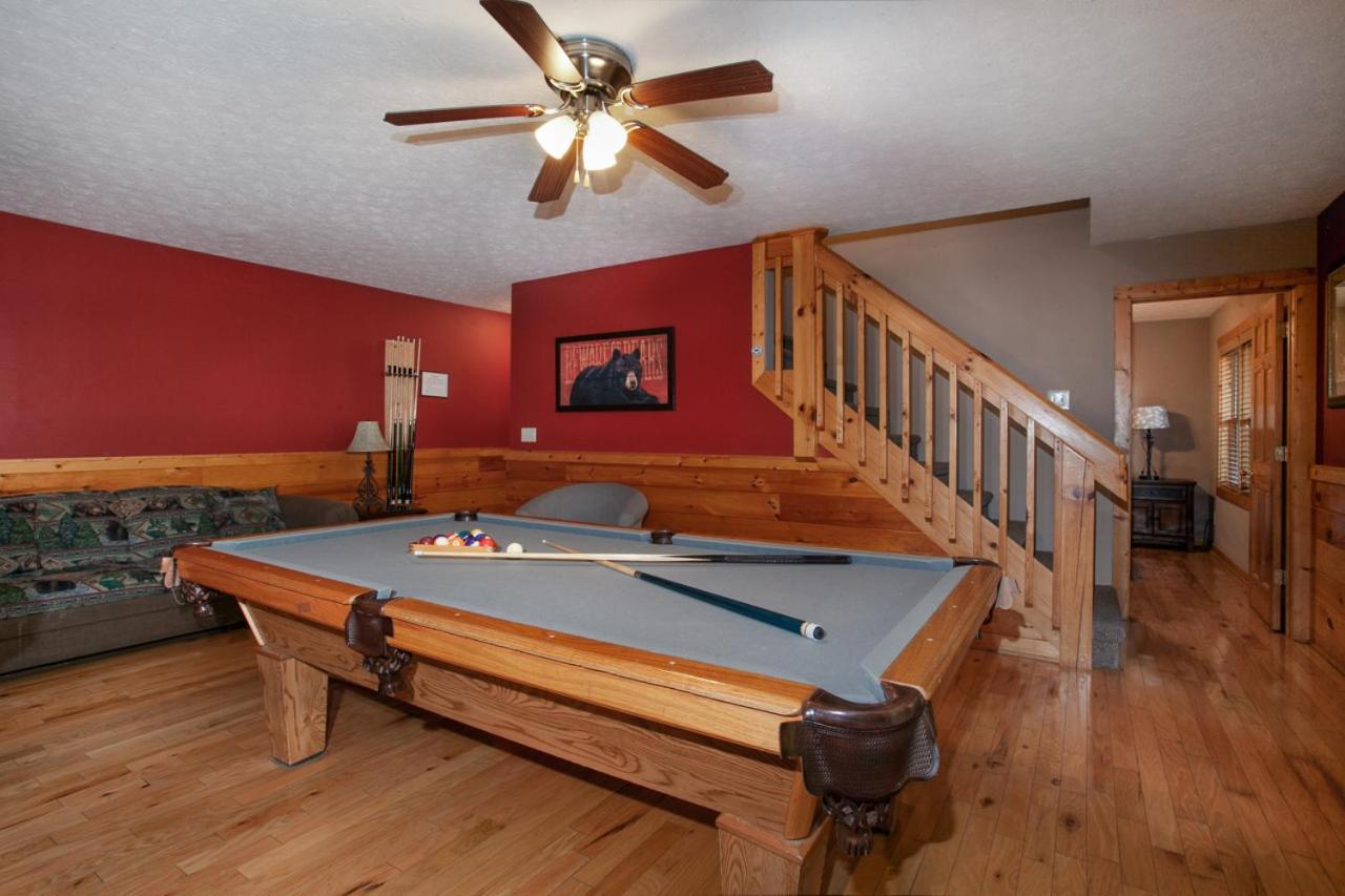 Bears Corner w/ Hot Tub, Arcade & Community Pool!