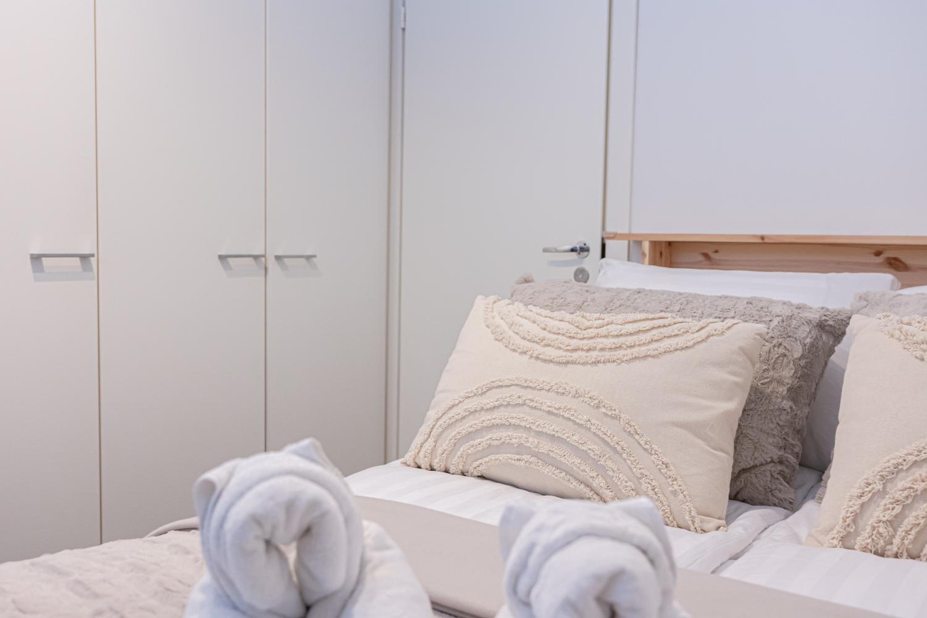 Santa's Suite II by BookLapland view 3