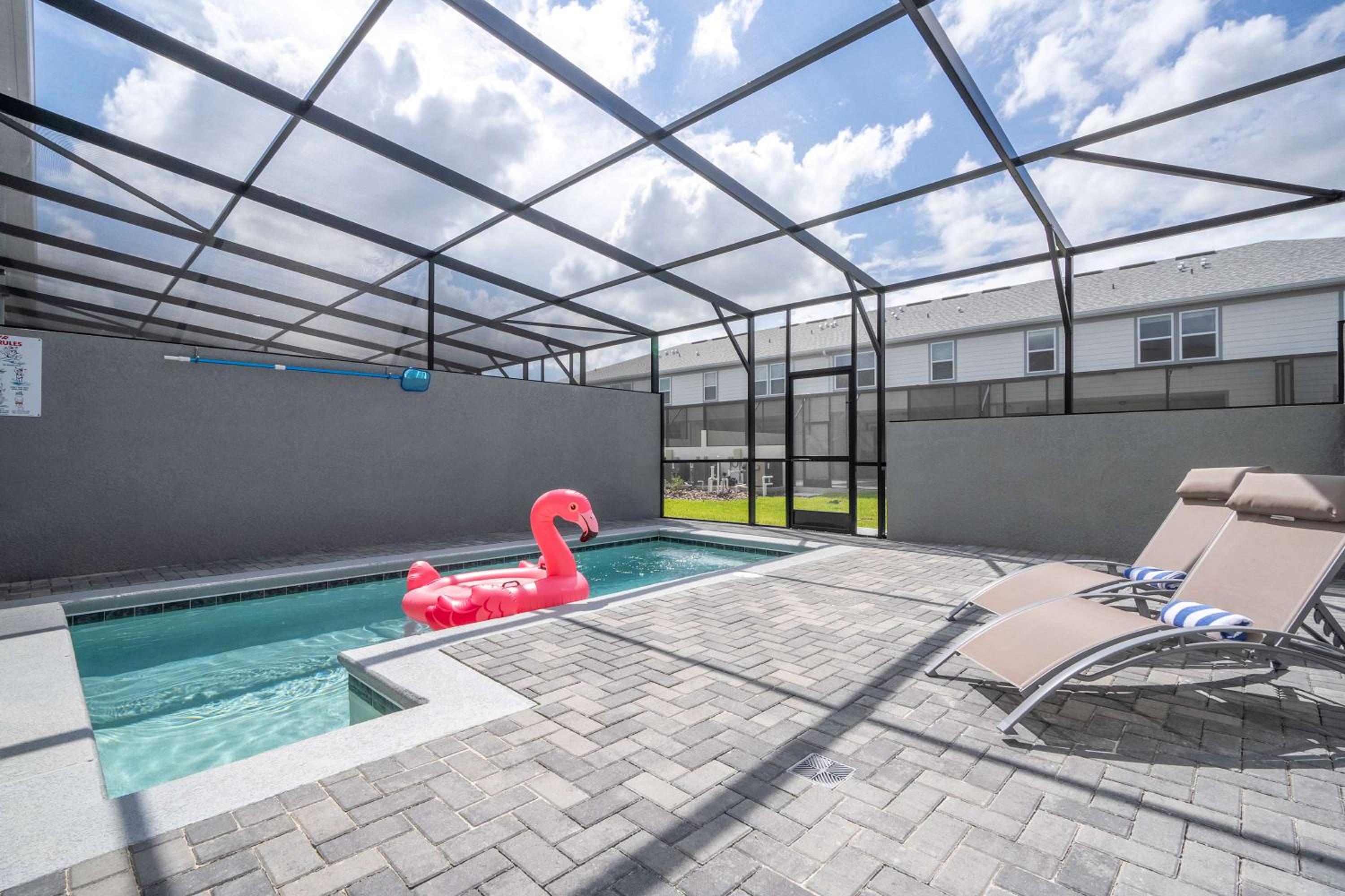 Family Friendly 5Bd Close to Disney at Windsor Cay 1269