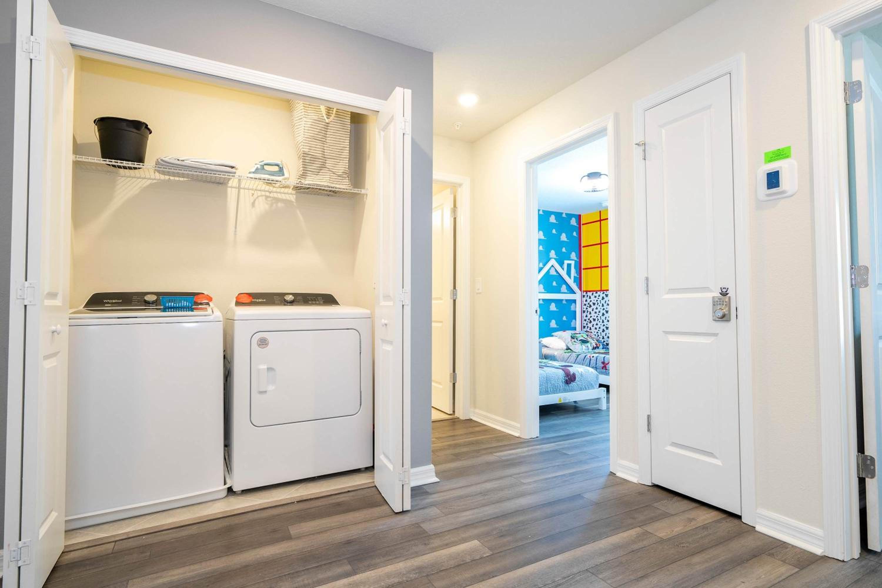 Family Friendly 5Bd Close to Disney at Windsor Cay 1269