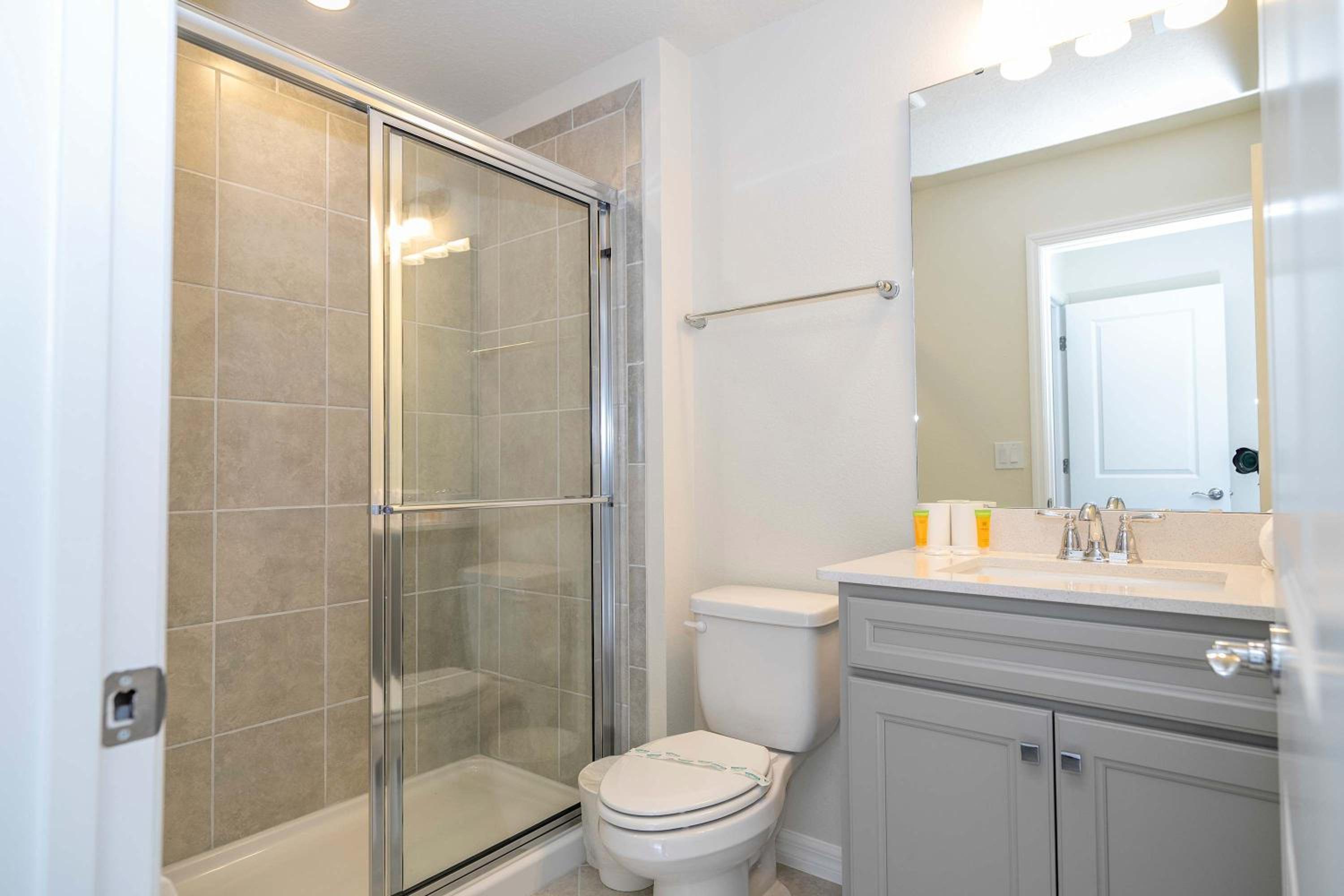 Family Friendly 5Bd Close to Disney at Windsor Cay 1269