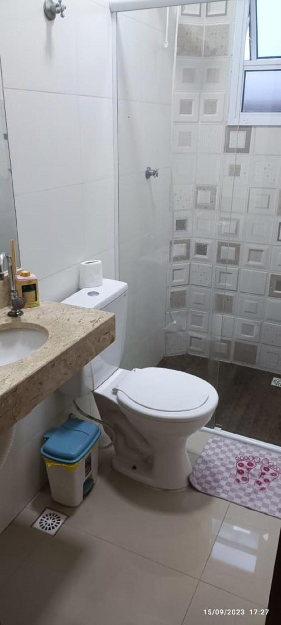 Casa condomínio Temporada 2 dorm Praia Grande SP