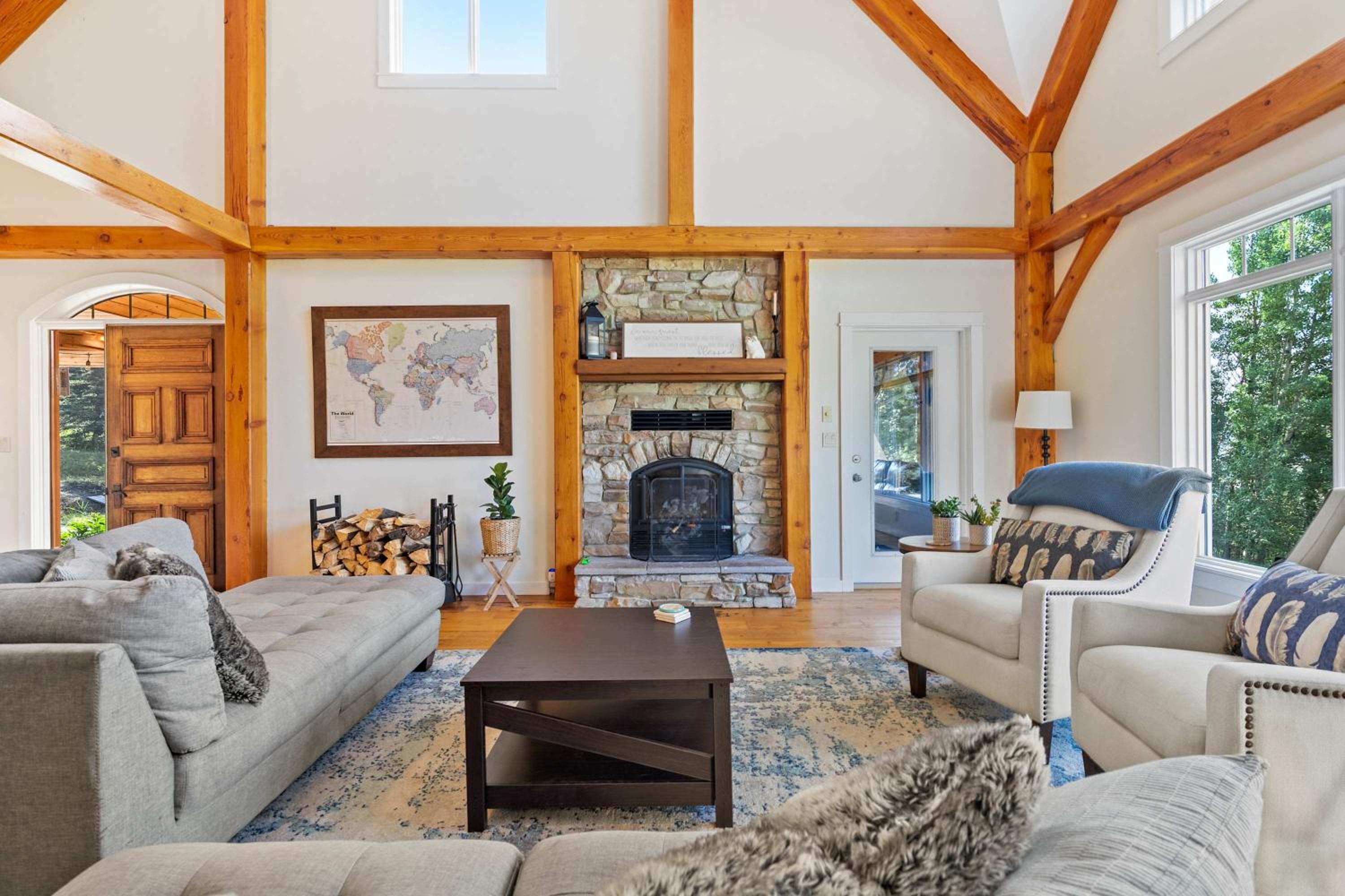 Rolling Hills Retreat - Family Friendly