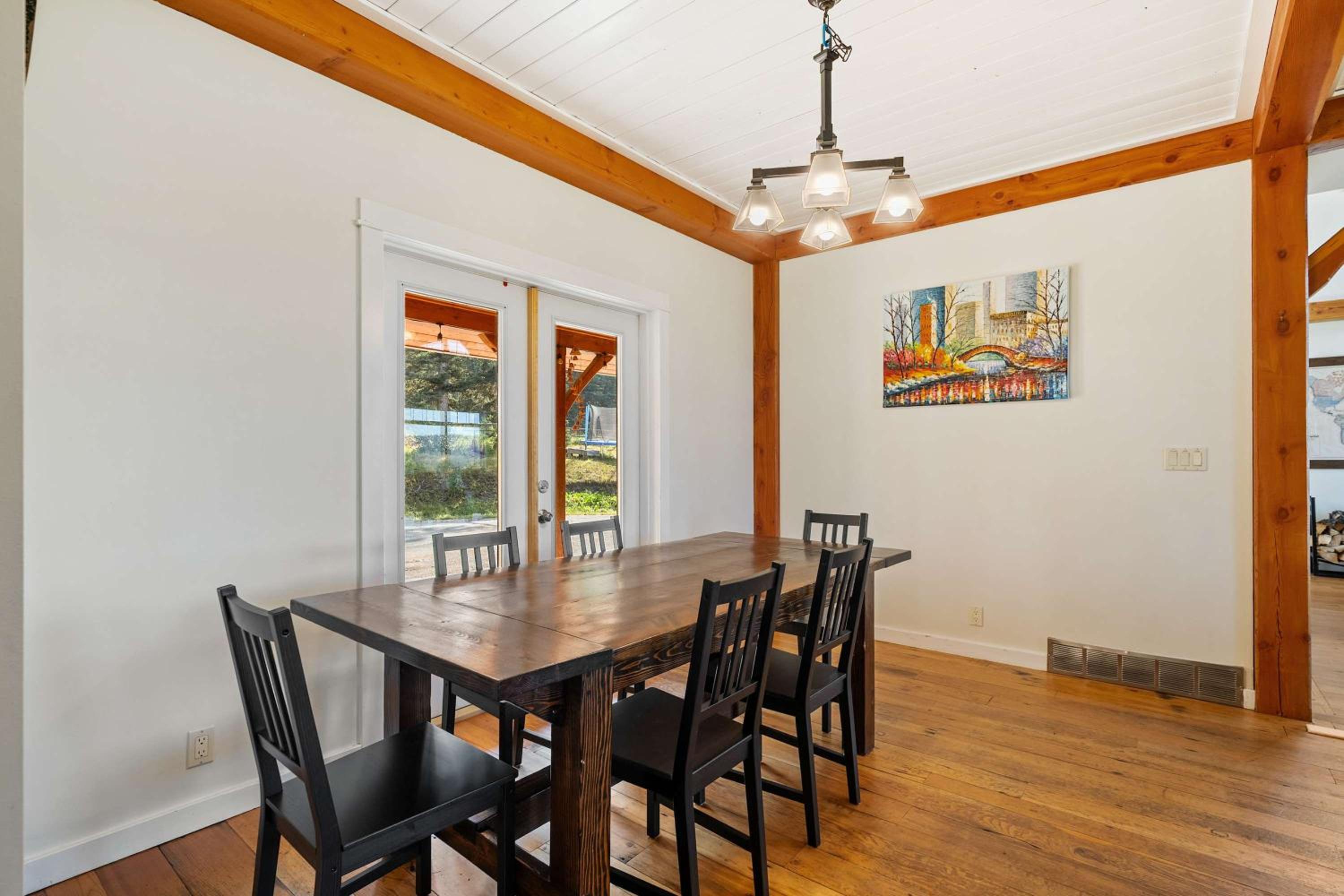 Rolling Hills Retreat - Family Friendly