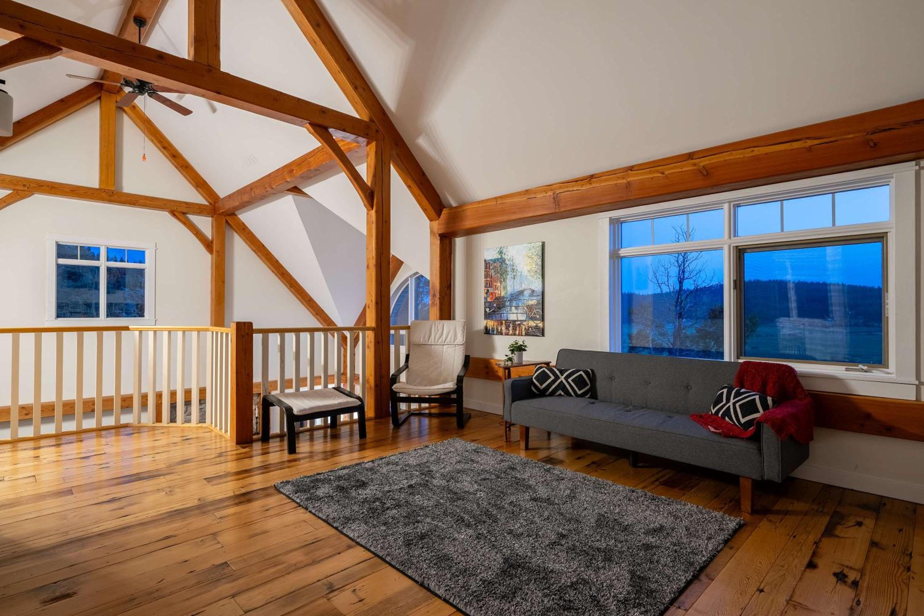 Rolling Hills Retreat - Family Friendly