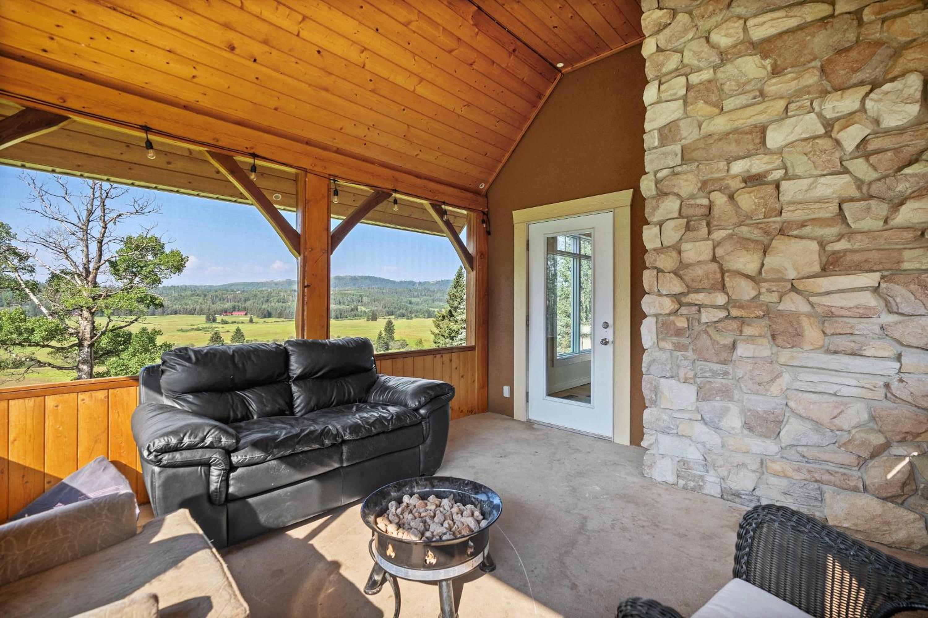Rolling Hills Retreat - Family Friendly