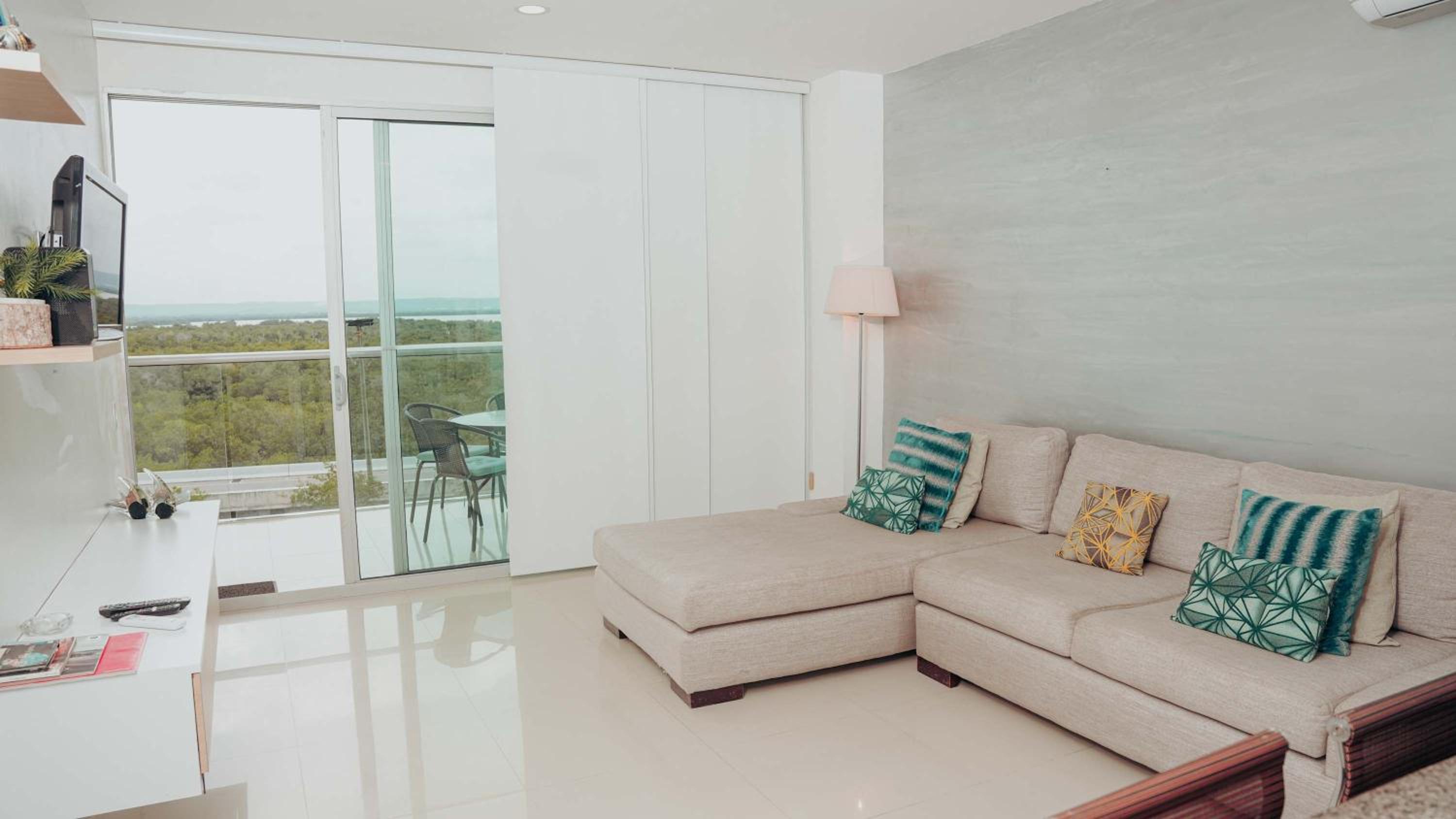 Apartamento Moderno con acceso a la Playa en Morros Cartagena