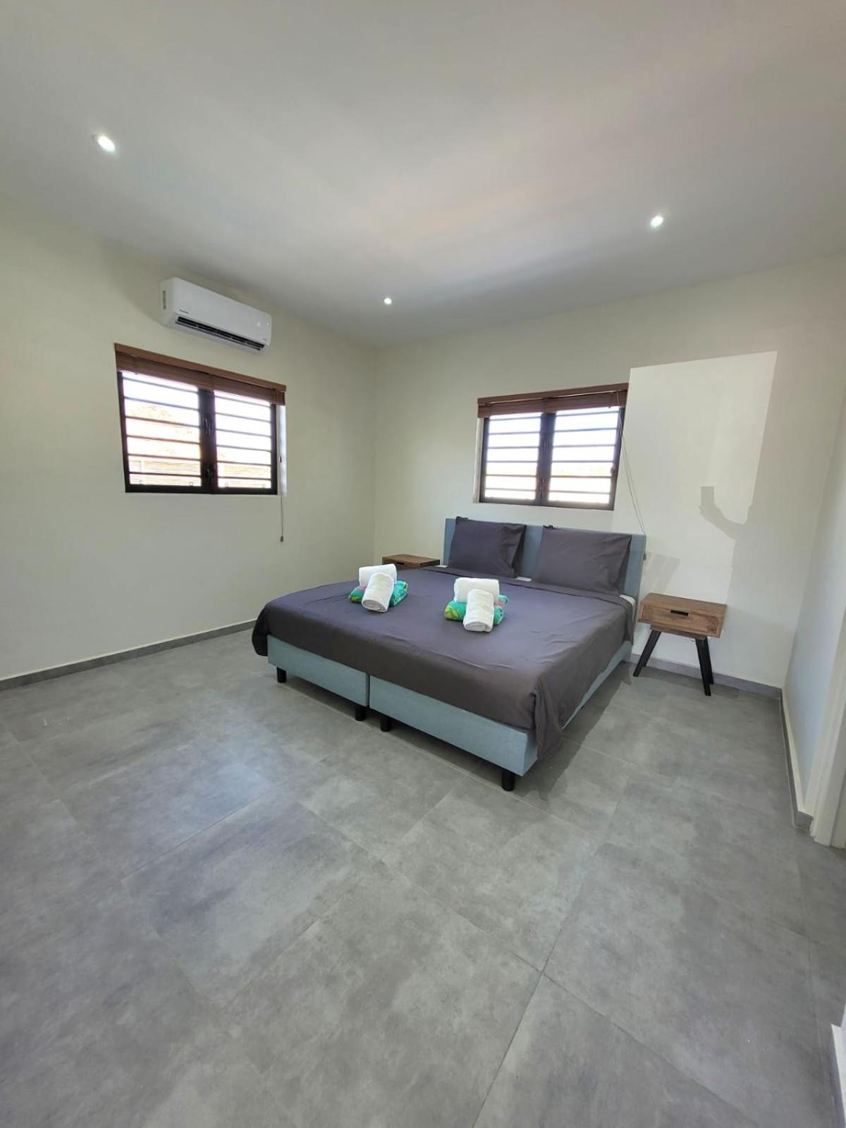 Villa Mambolicious