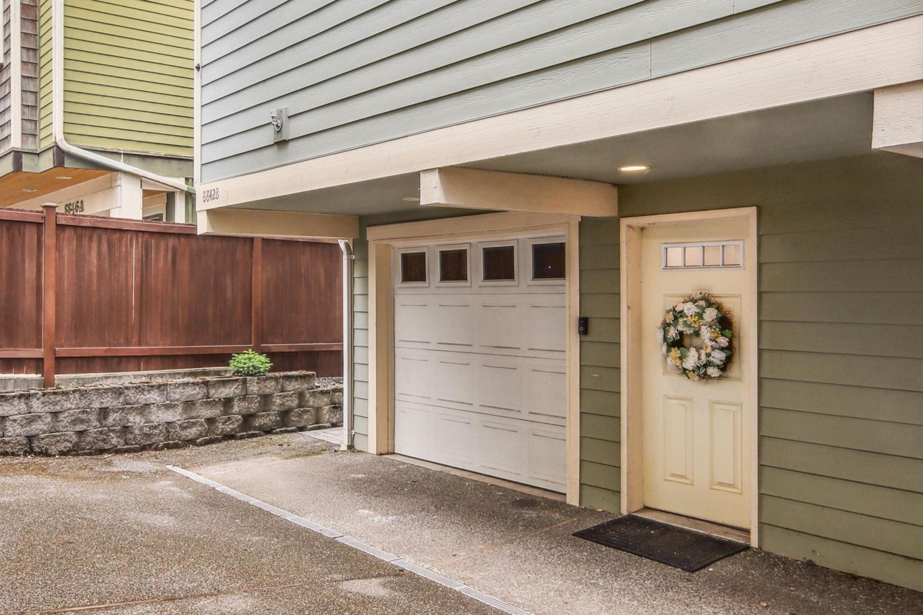 Green Lake Remodelled home with AC garage yard view 4