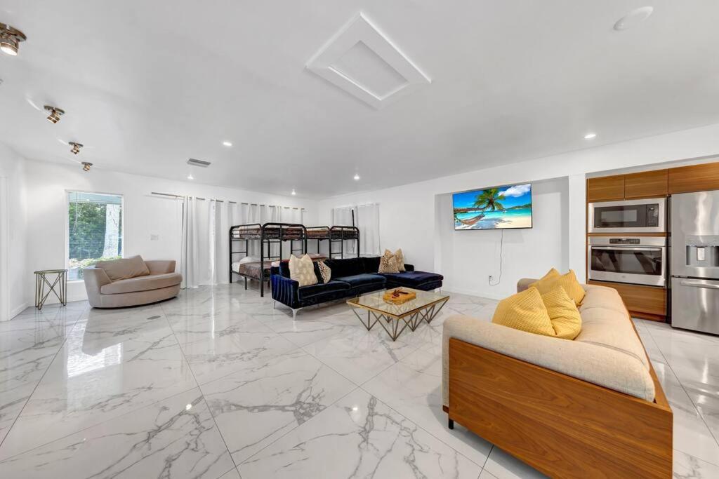 Vibrant & Sleek Miami Pool Home