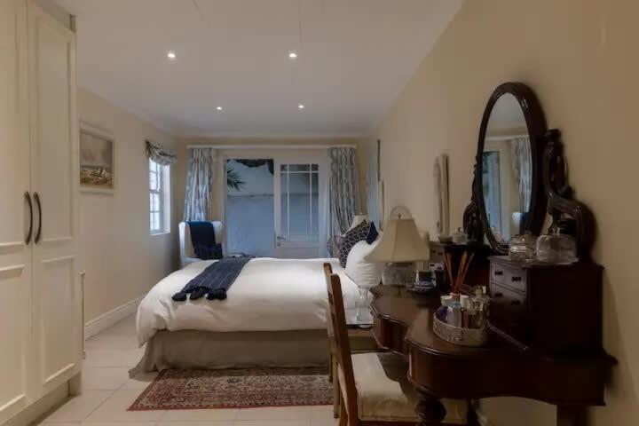 Langebaan 4 Bedroom Holiday Home