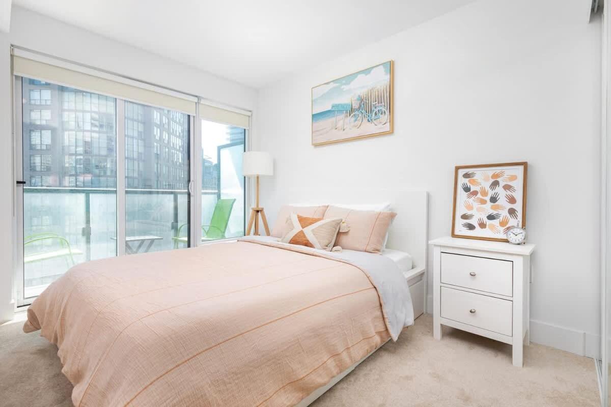 Work and Relax in our 1BR DT