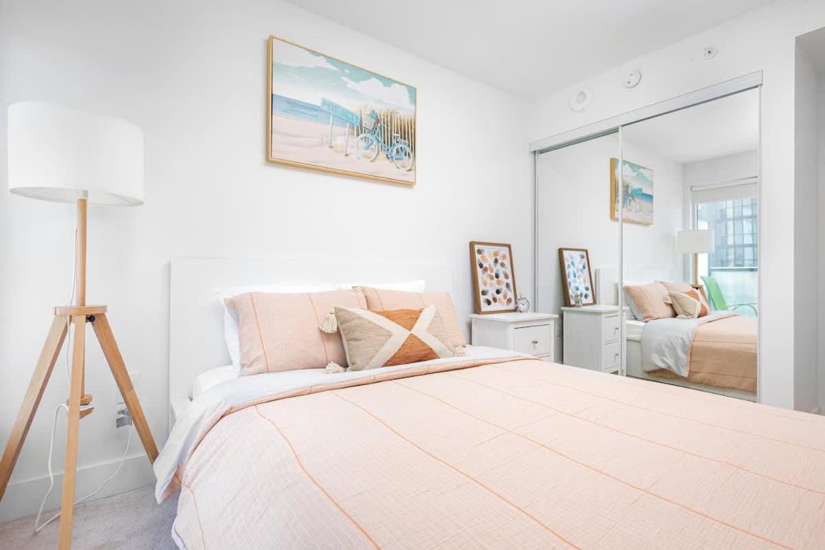 Work and Relax in our 1BR DT