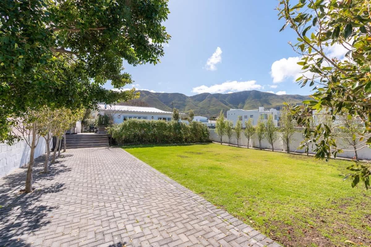 Coastal Elegant 4 Bedroom Home view 4