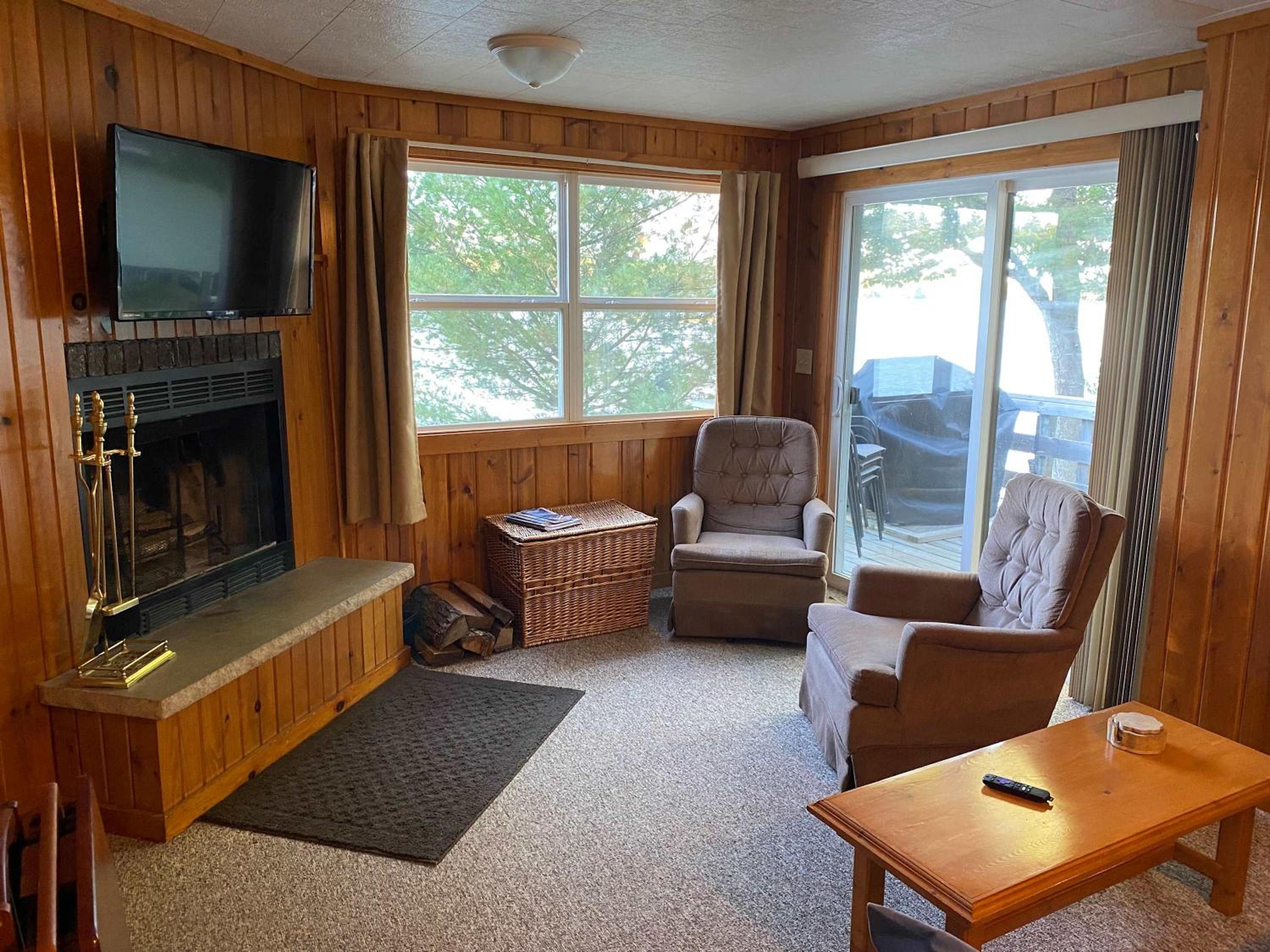 Anderson Lakeside Cabin view 2