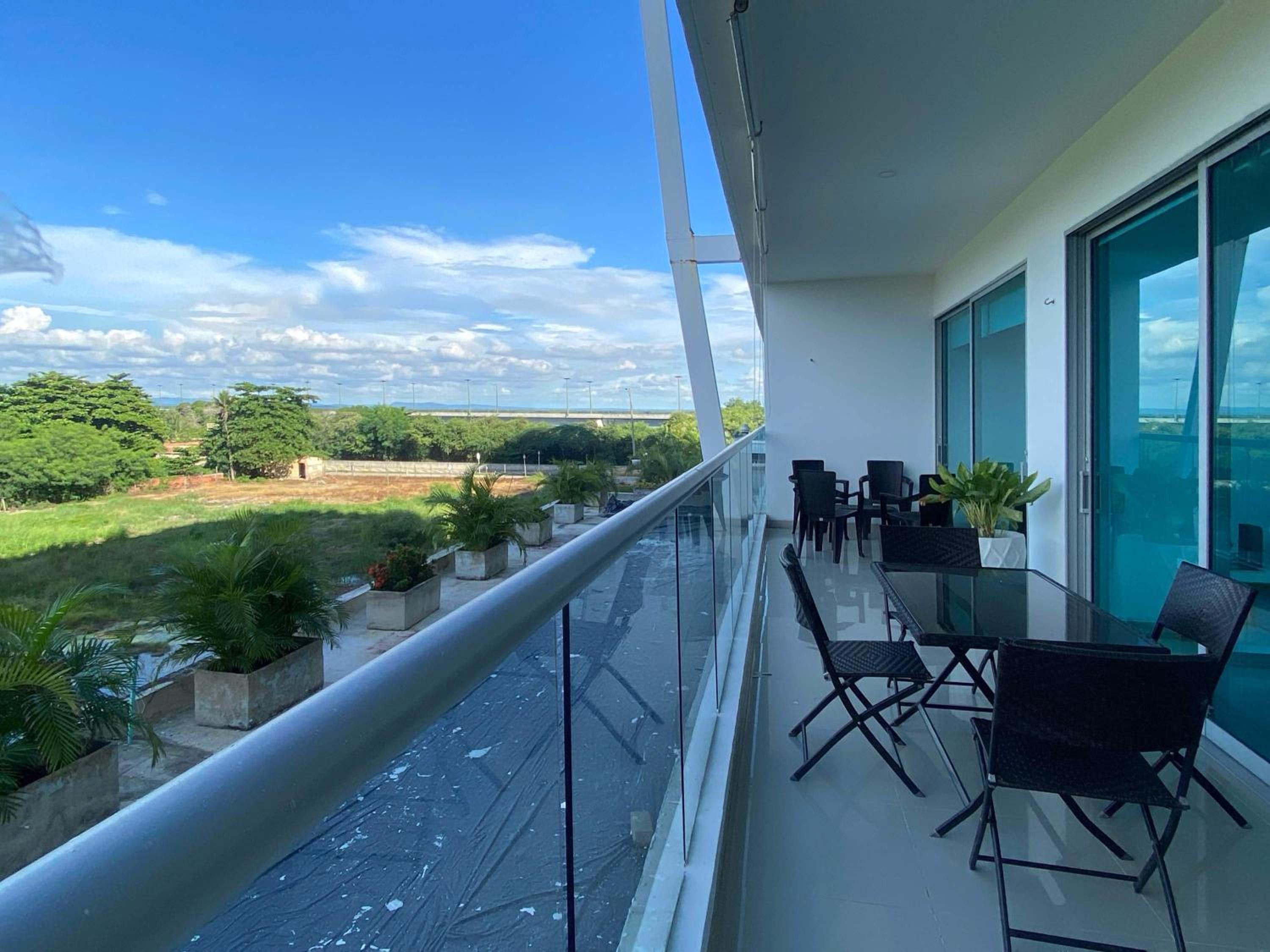 w* Prestigious 2BR w Fantastic View in CTG