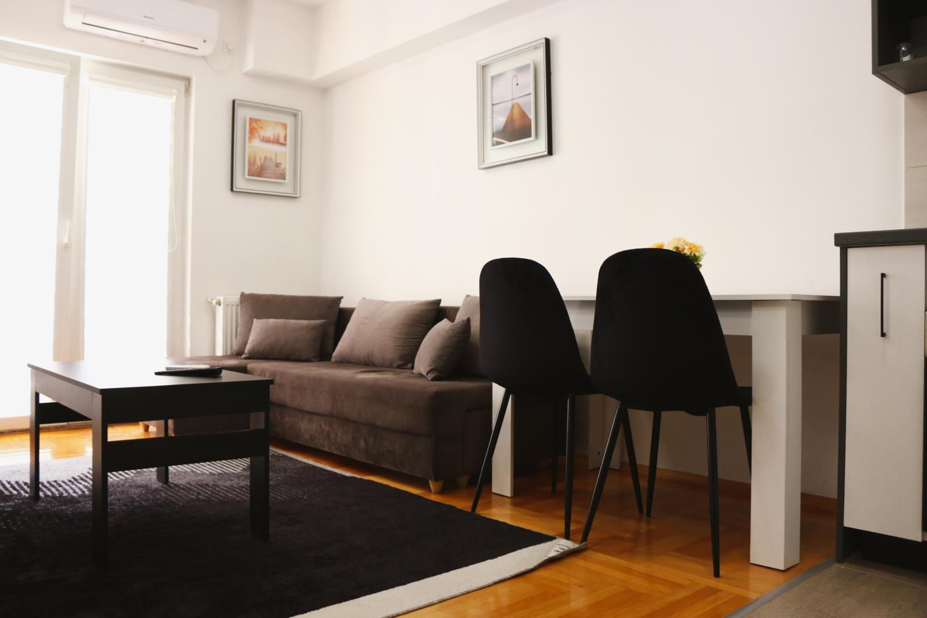 S Apartment 2 view 4