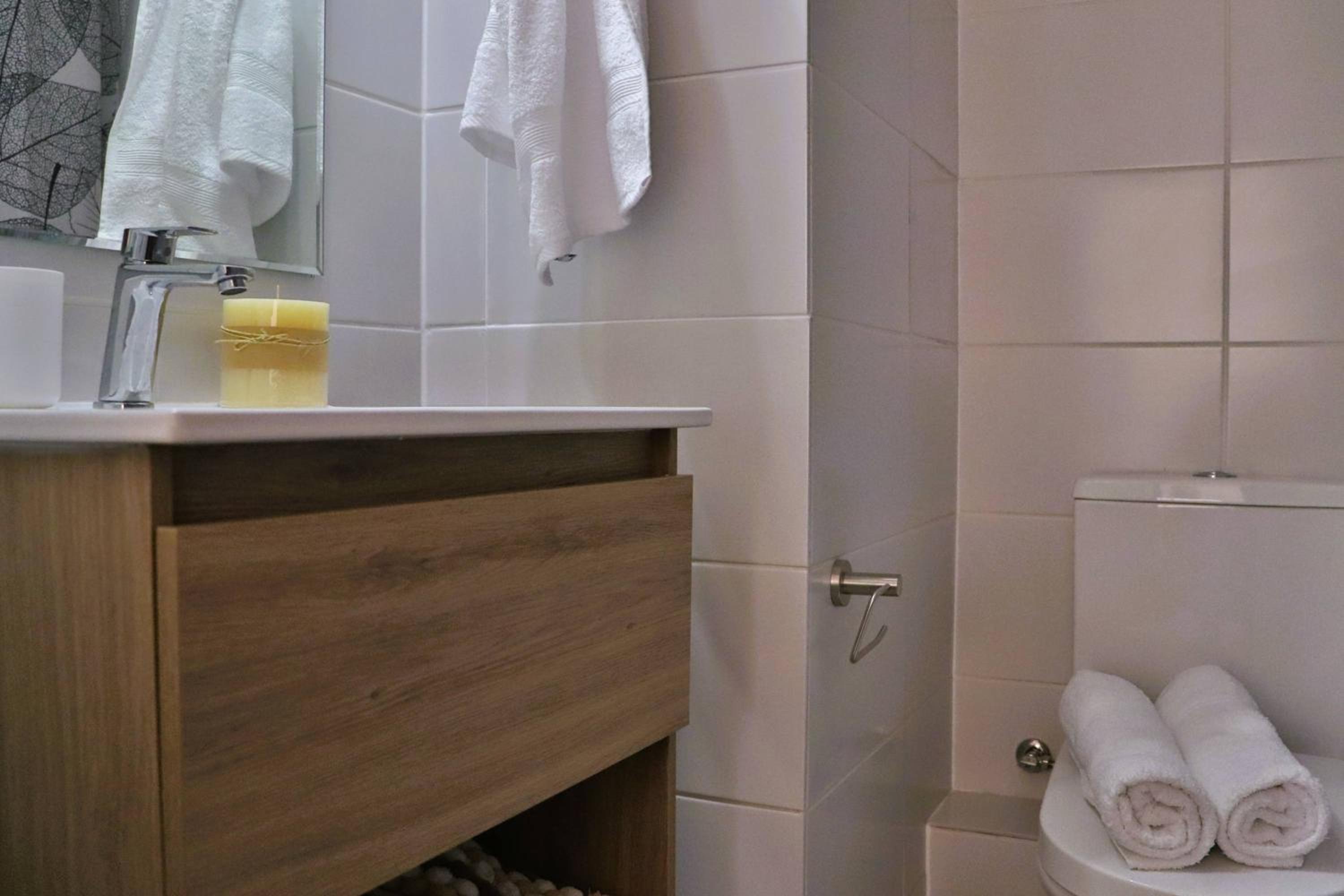 HOM l Centrico WifiPiscina Alameda MetroSantaLucia