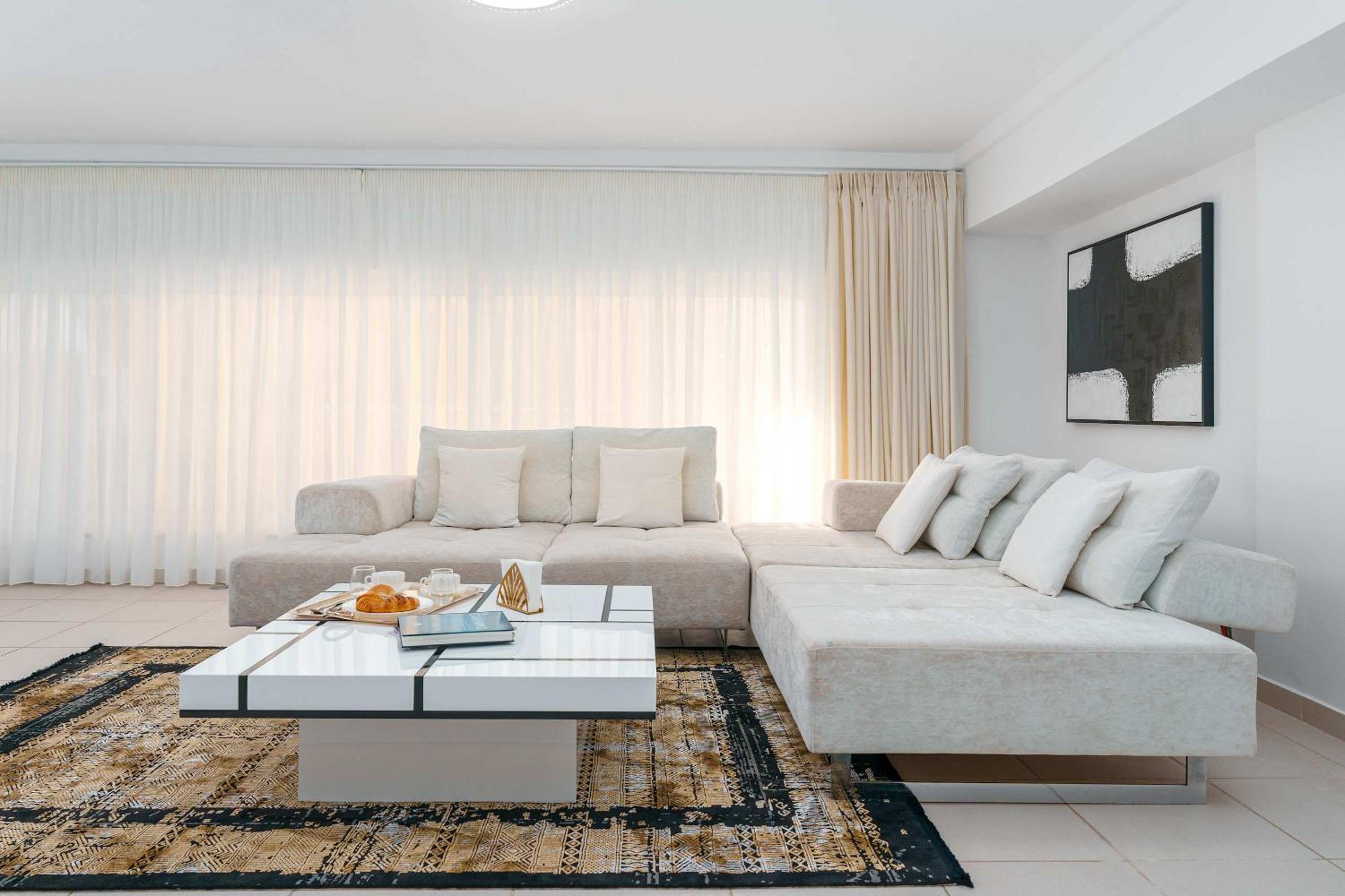 Voula Luxury Modern Living 1 Bd Apt with Garden photo 5