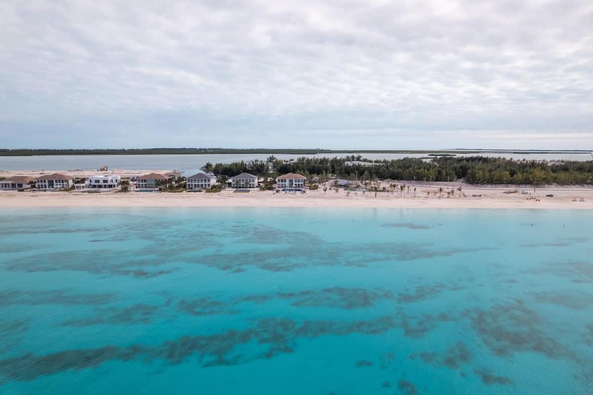 Biminis Beachfront Dream Villa