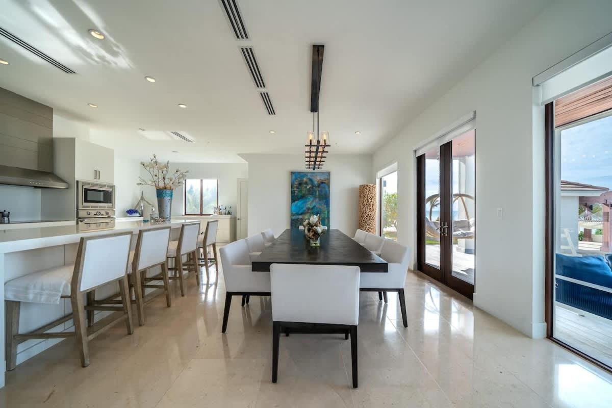 Biminis Beachfront Dream Villa
