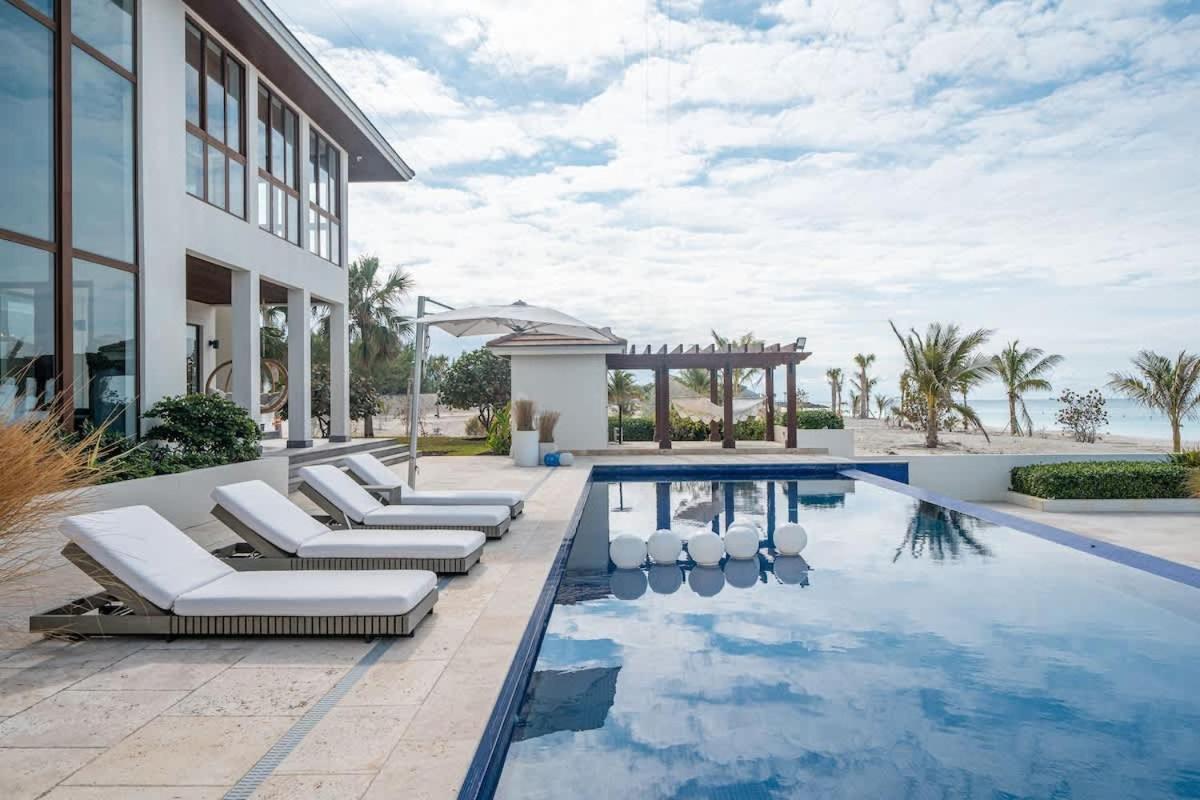 Biminis Beachfront Dream Villa - Property Image 8