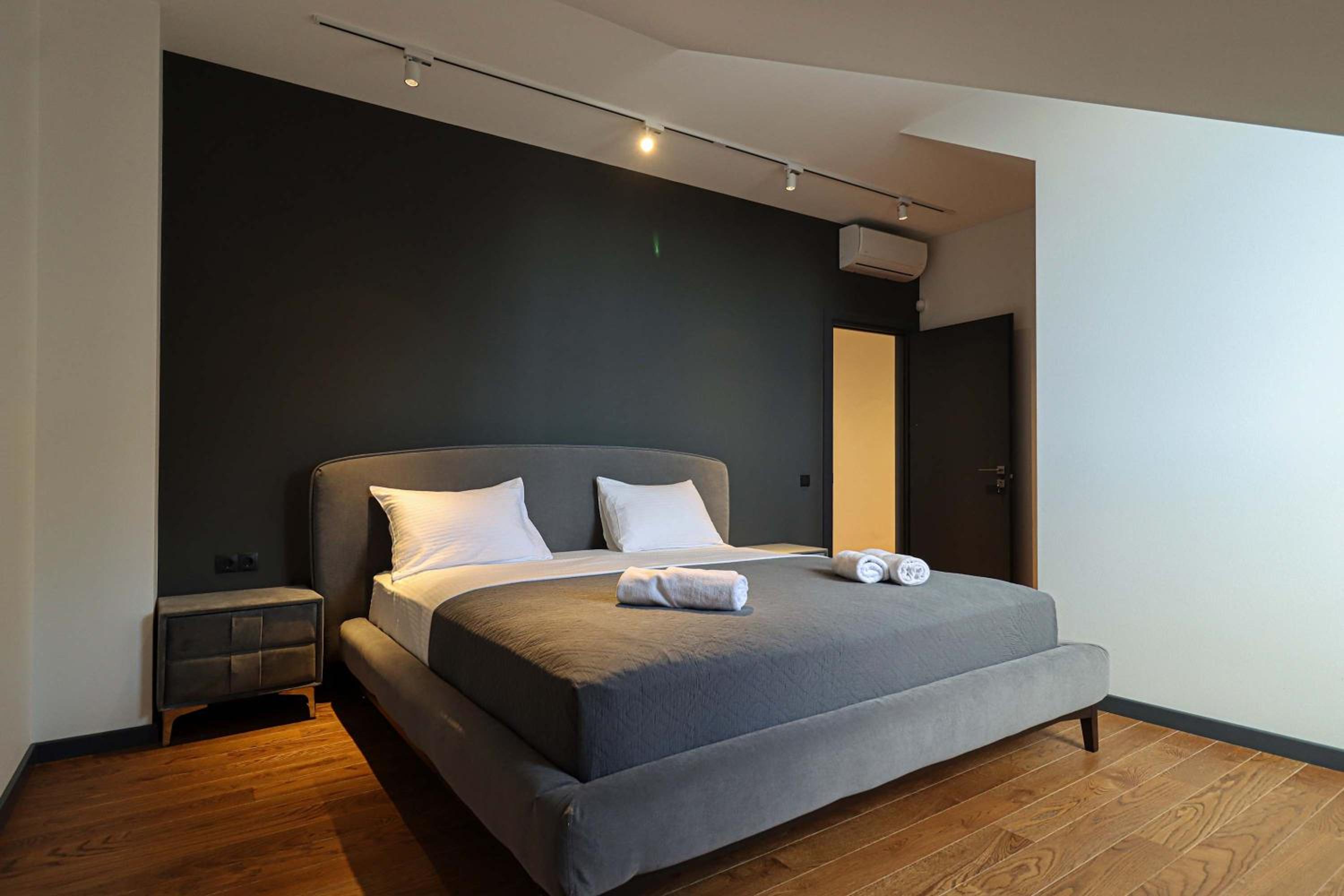 Stylish 3BR Duplex in Avlabari - By Wehost view 4