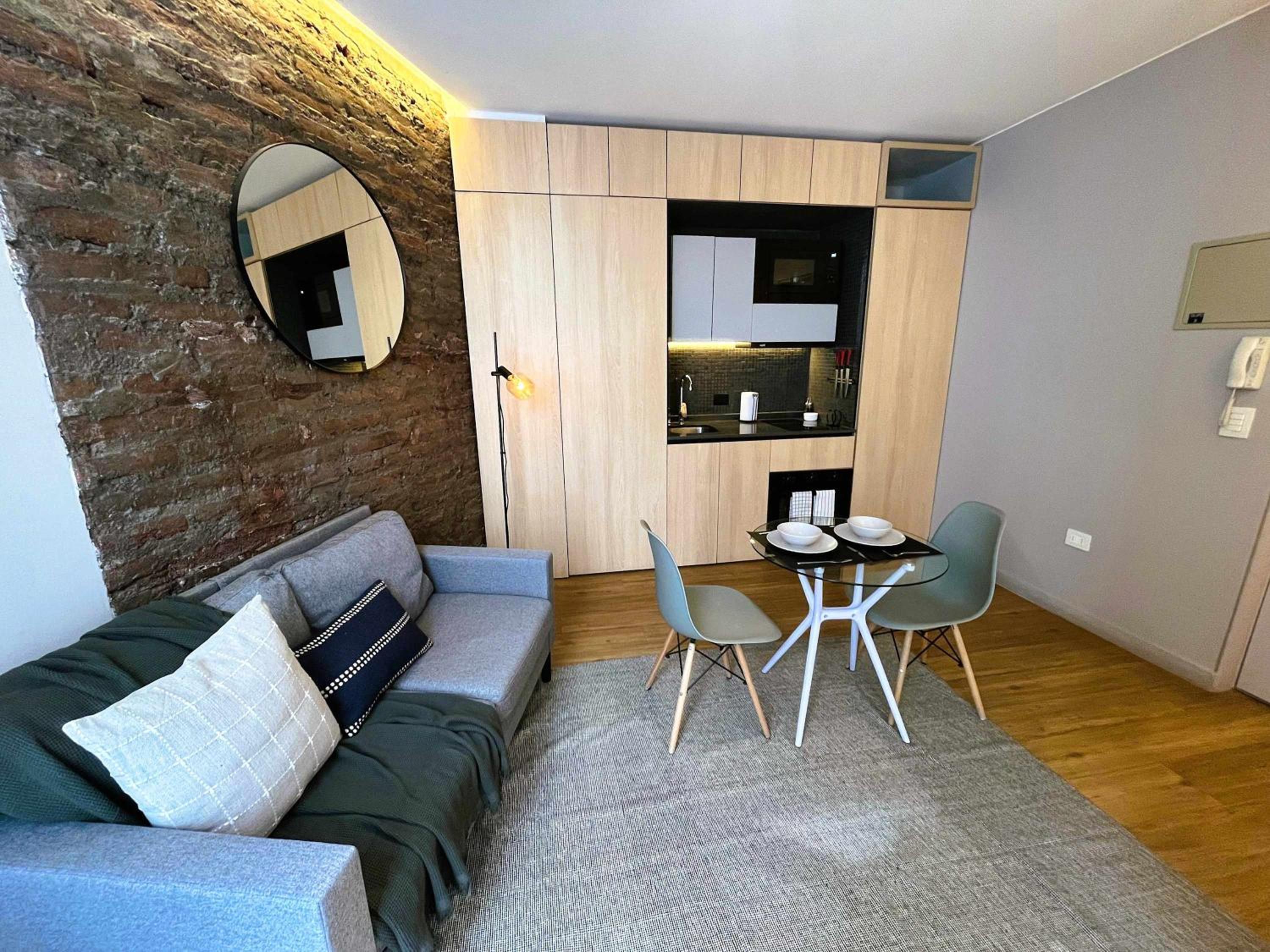 HOM l Wifi AirAcond Barrio Arte Cultura Lastarria