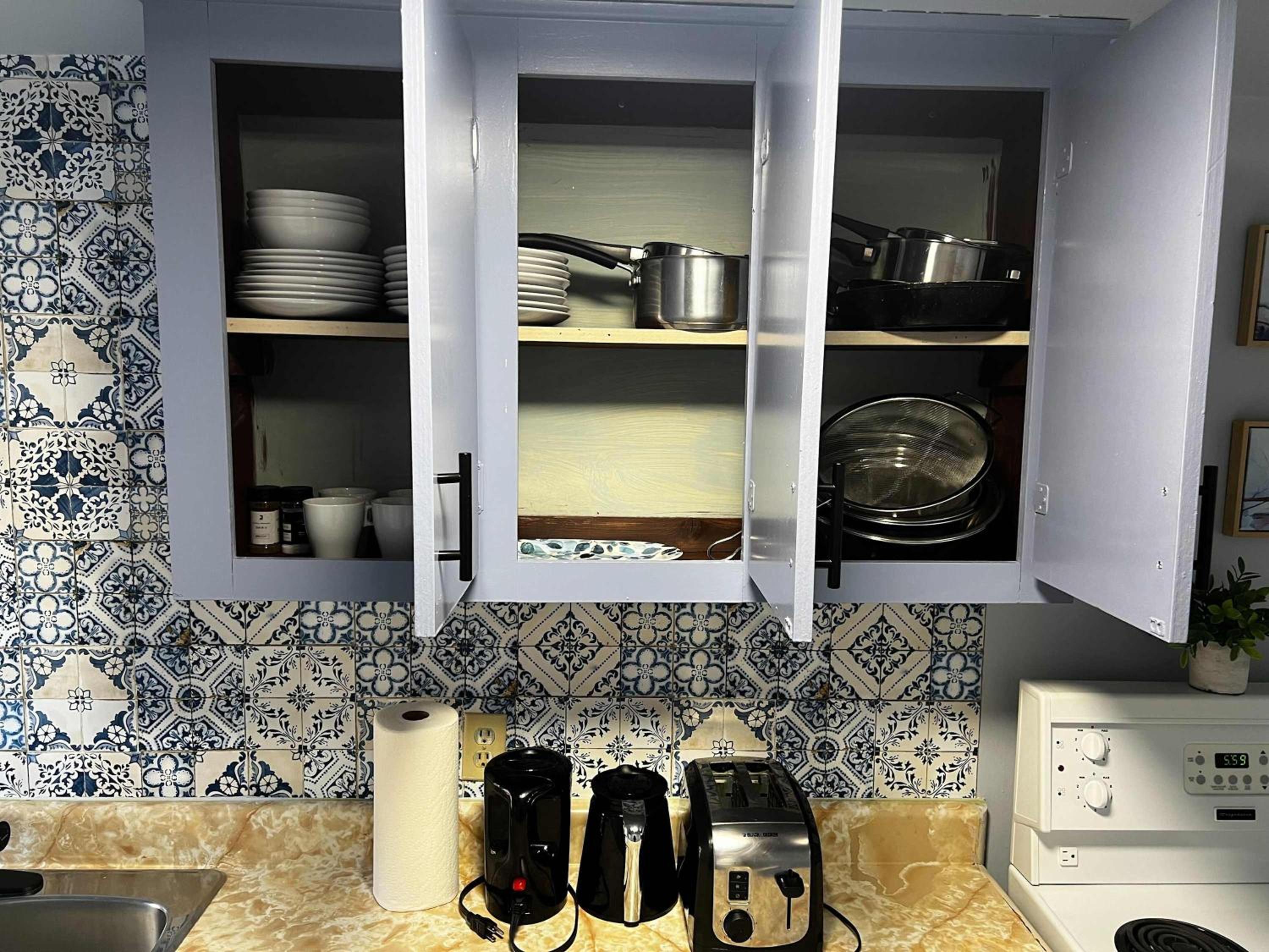Blue Horizon Top-Floor Retreat with Nautical Vibes, Unit #2