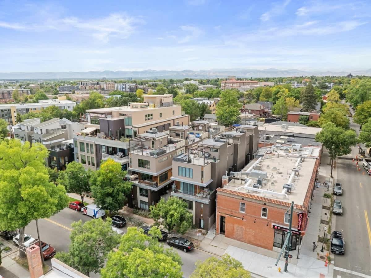 3BR Luxury LoHi Townhome Rooftop Views Sleeps 6 Family view 2