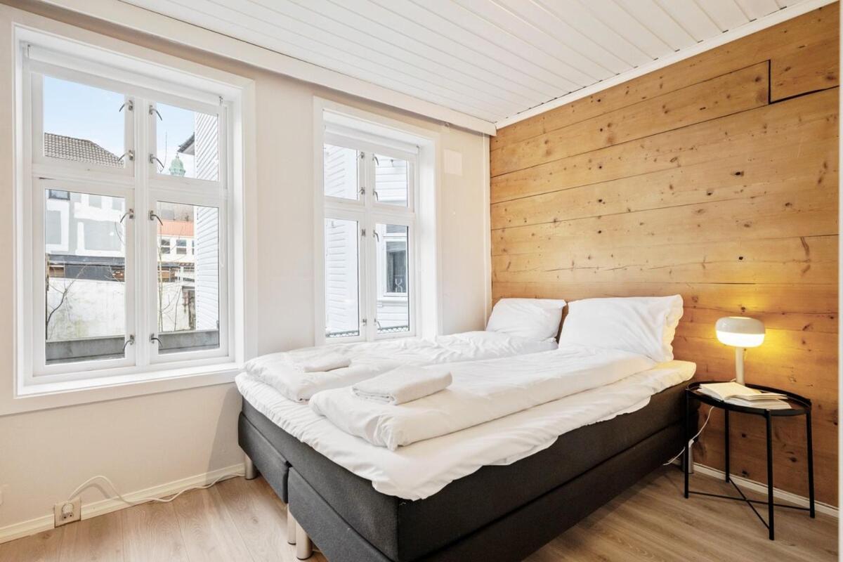 Cozy Hideaway with Private Balcony and Self Check In