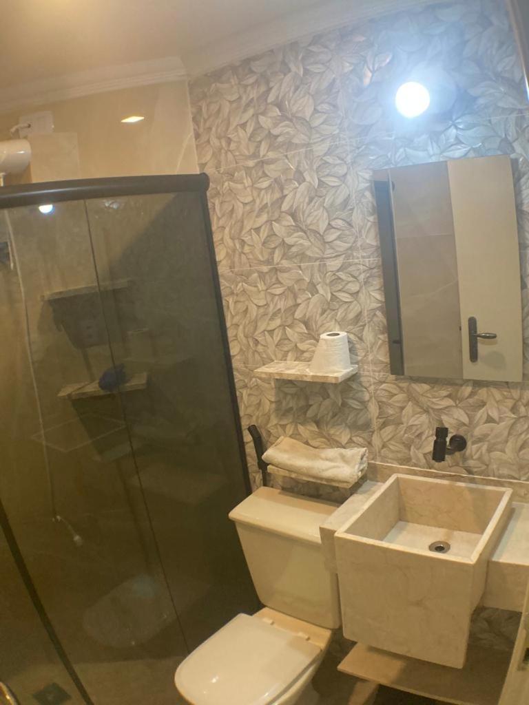 Apartamento com lazer, próximo à praia