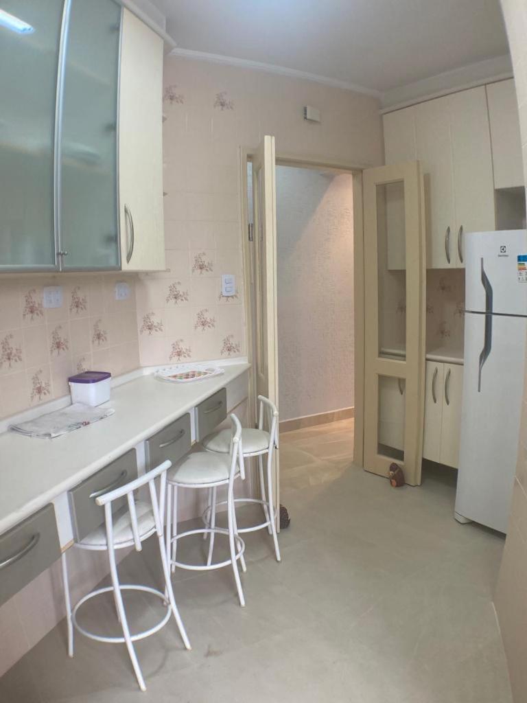 Apartamento com lazer, próximo à praia
