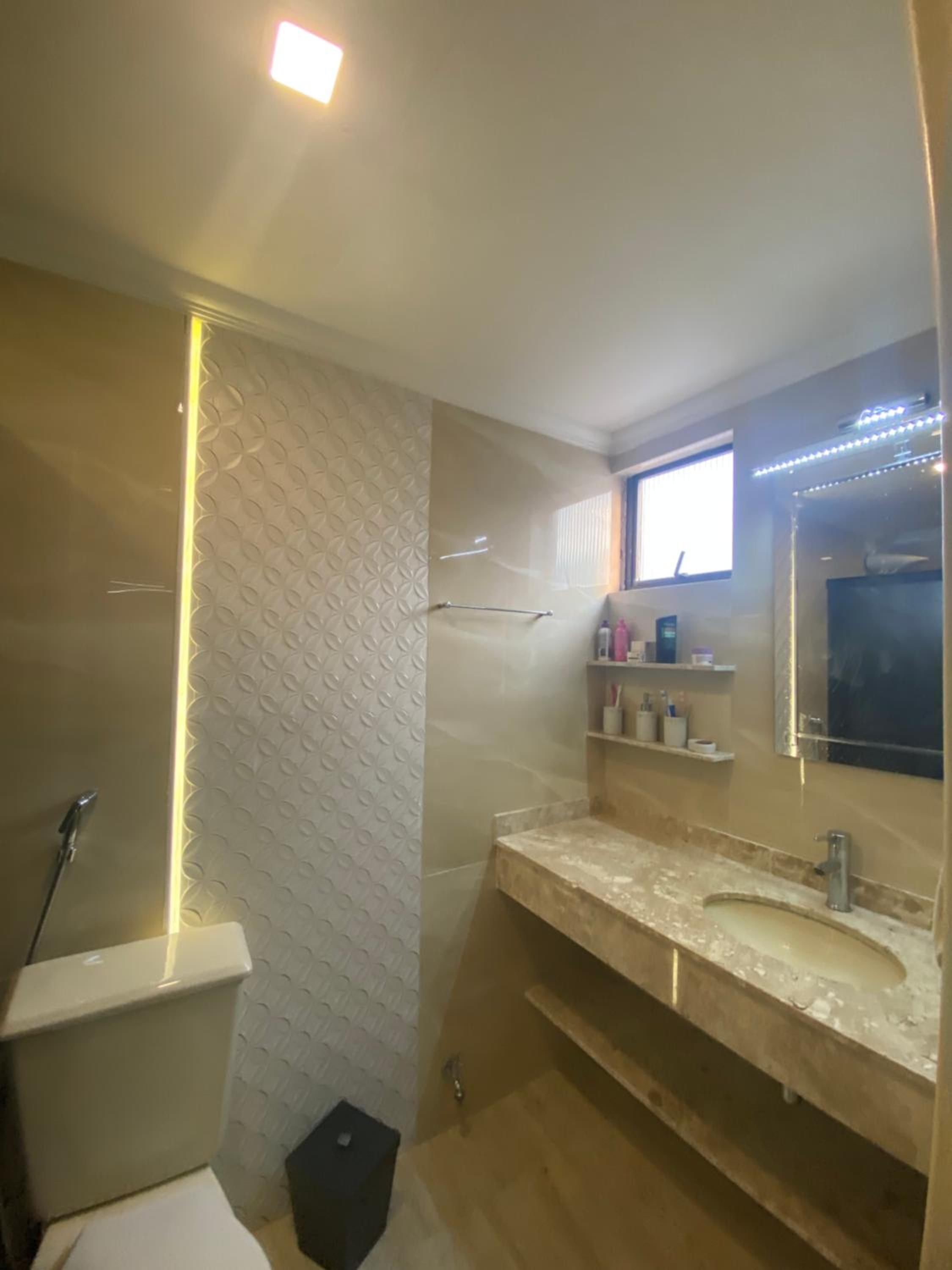 Apartamento com lazer, próximo à praia